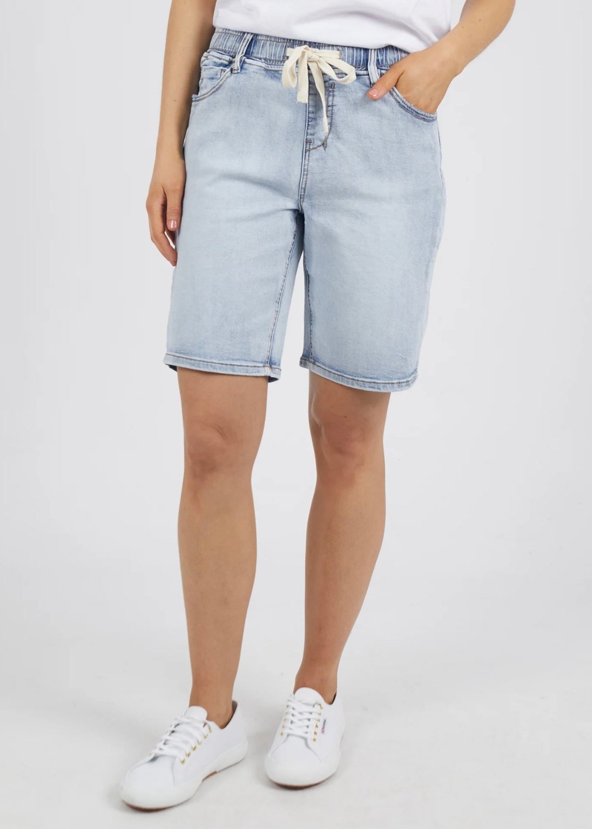 Gabby Bermunda Short ~ Light Denim