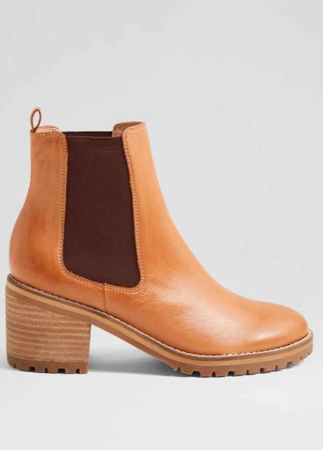 Biscoti Boot ~ Dk Tan