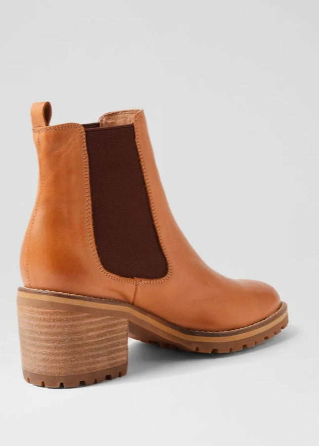 Biscoti Boot ~ Dk Tan