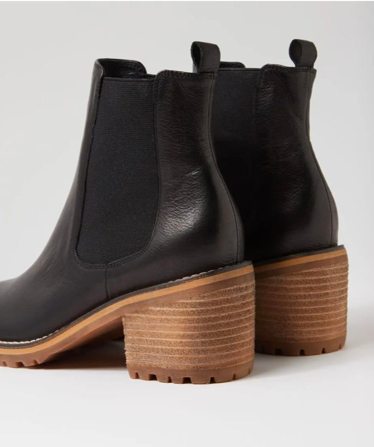 Biscoti Boot ~ Black