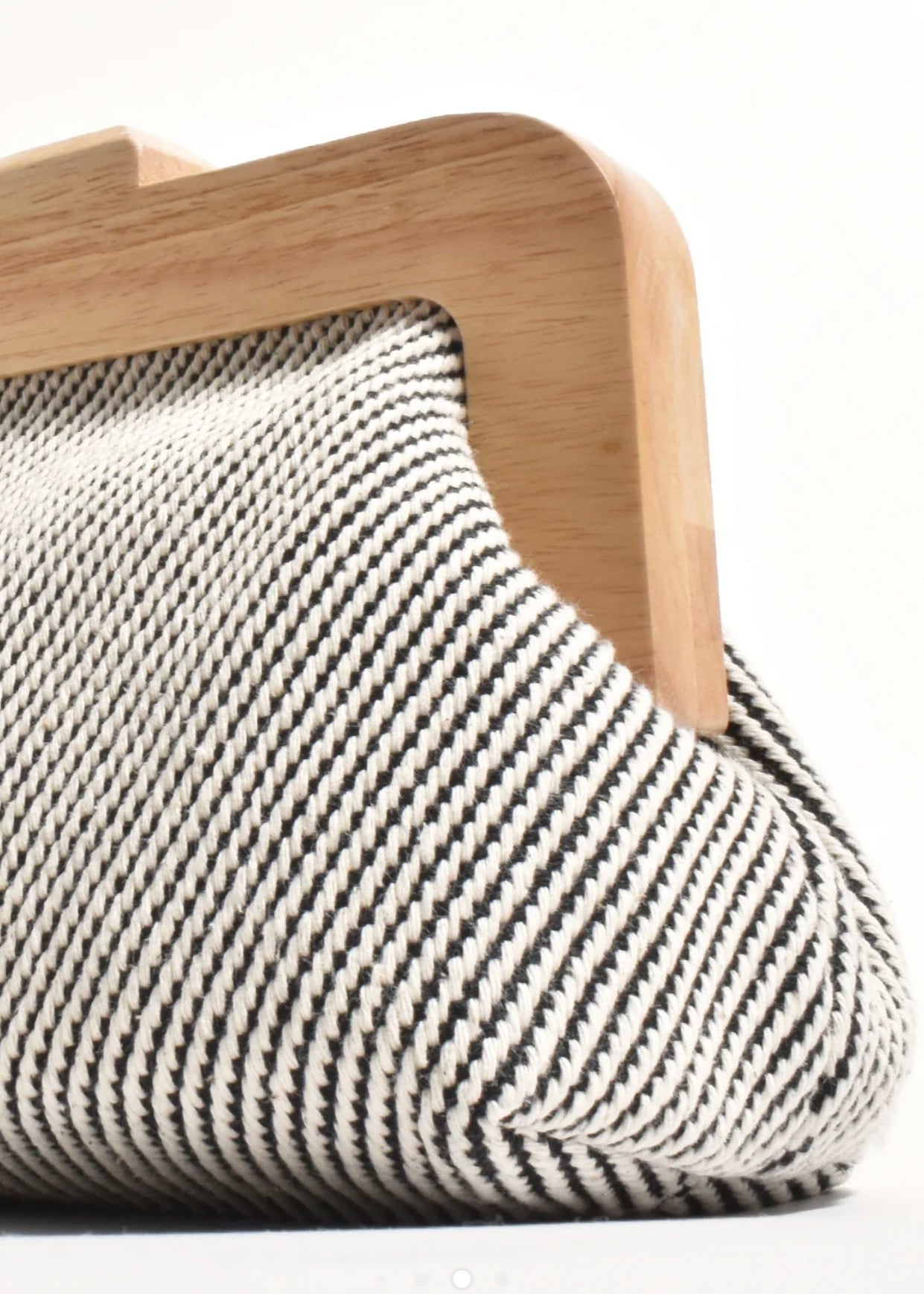 Tessa Fabric Weave Timber Clutch ~ Black/Natural