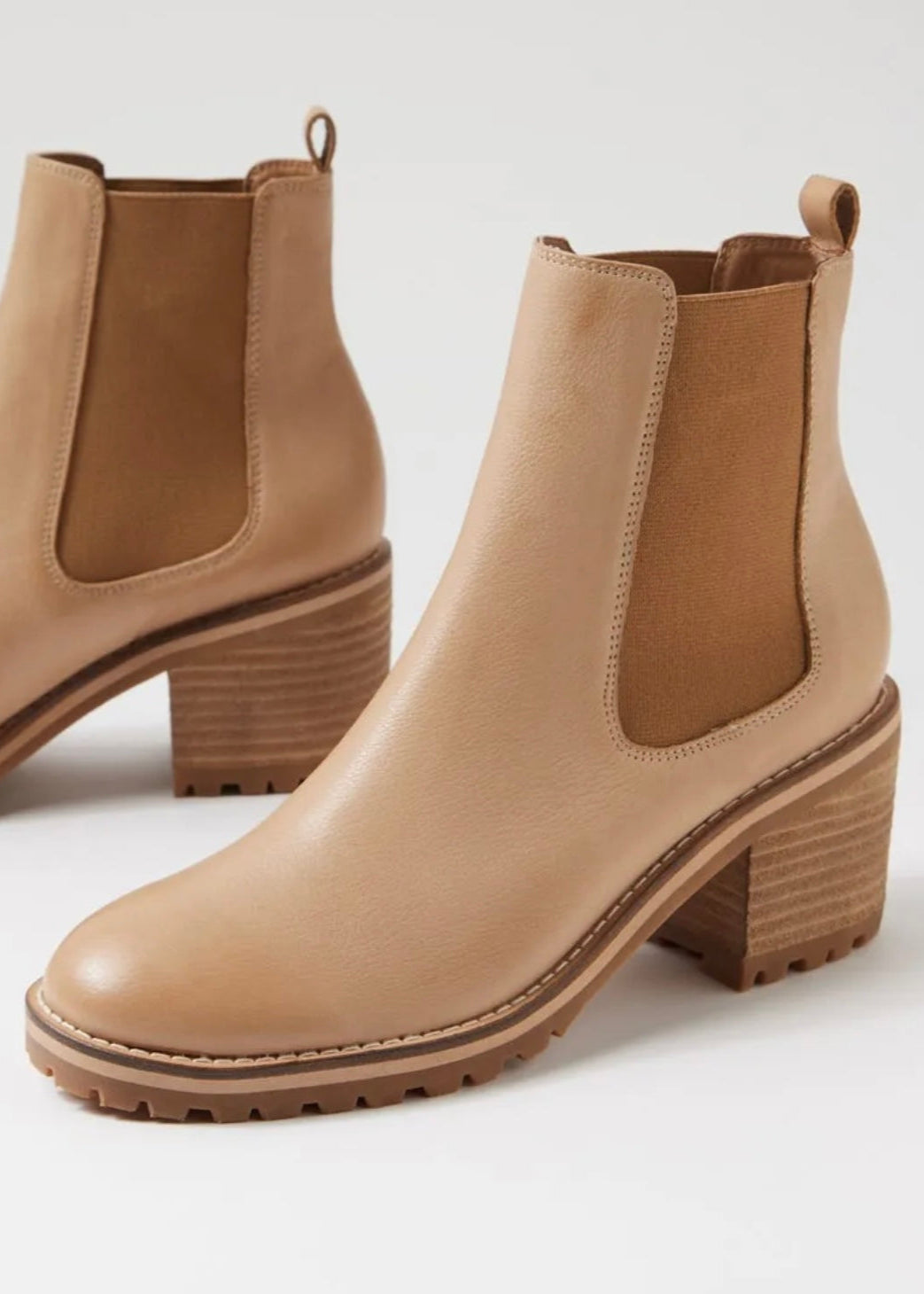 Biscoti Boot ~ Cappuccino