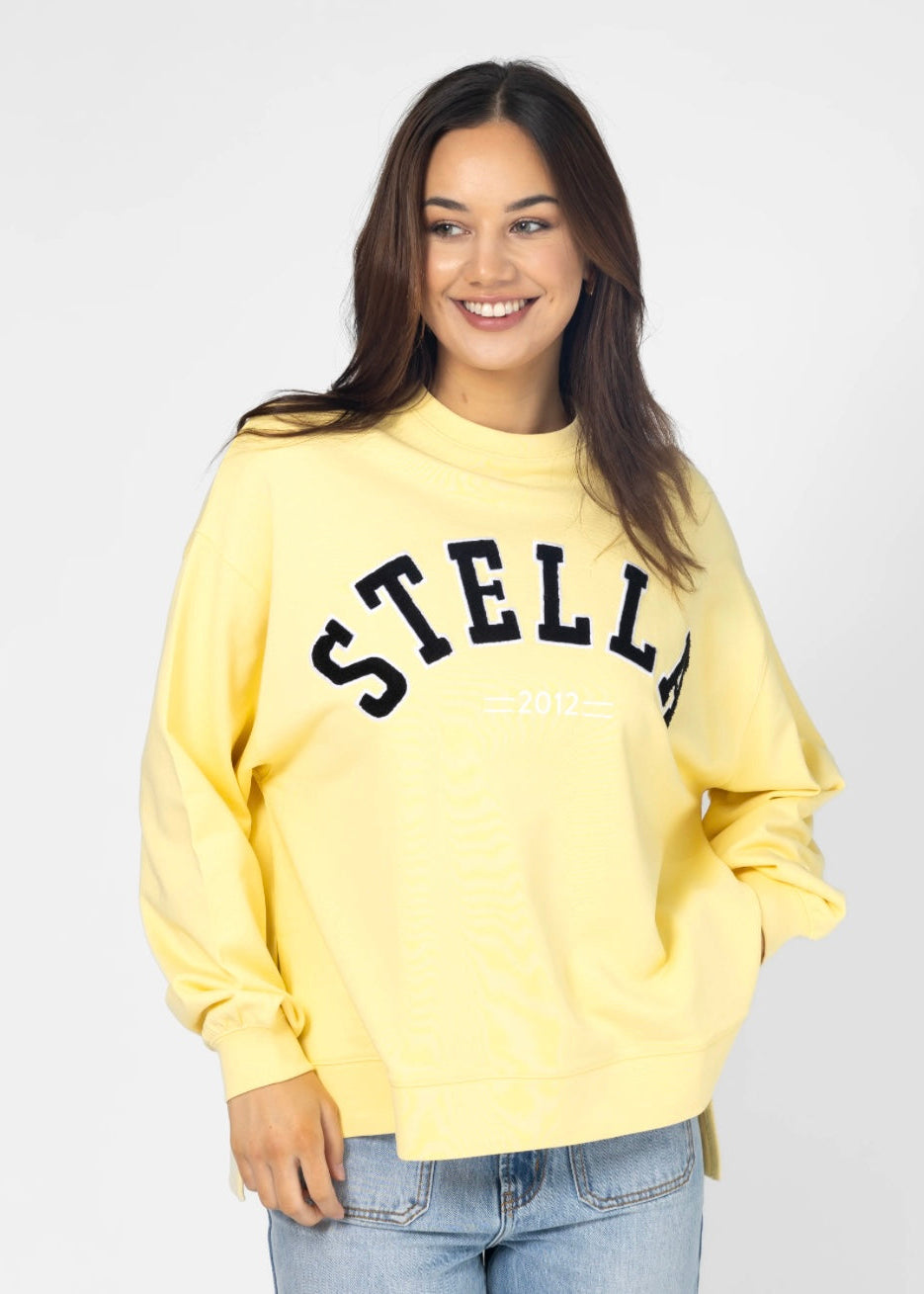 Sunday Sweater ~ Banana