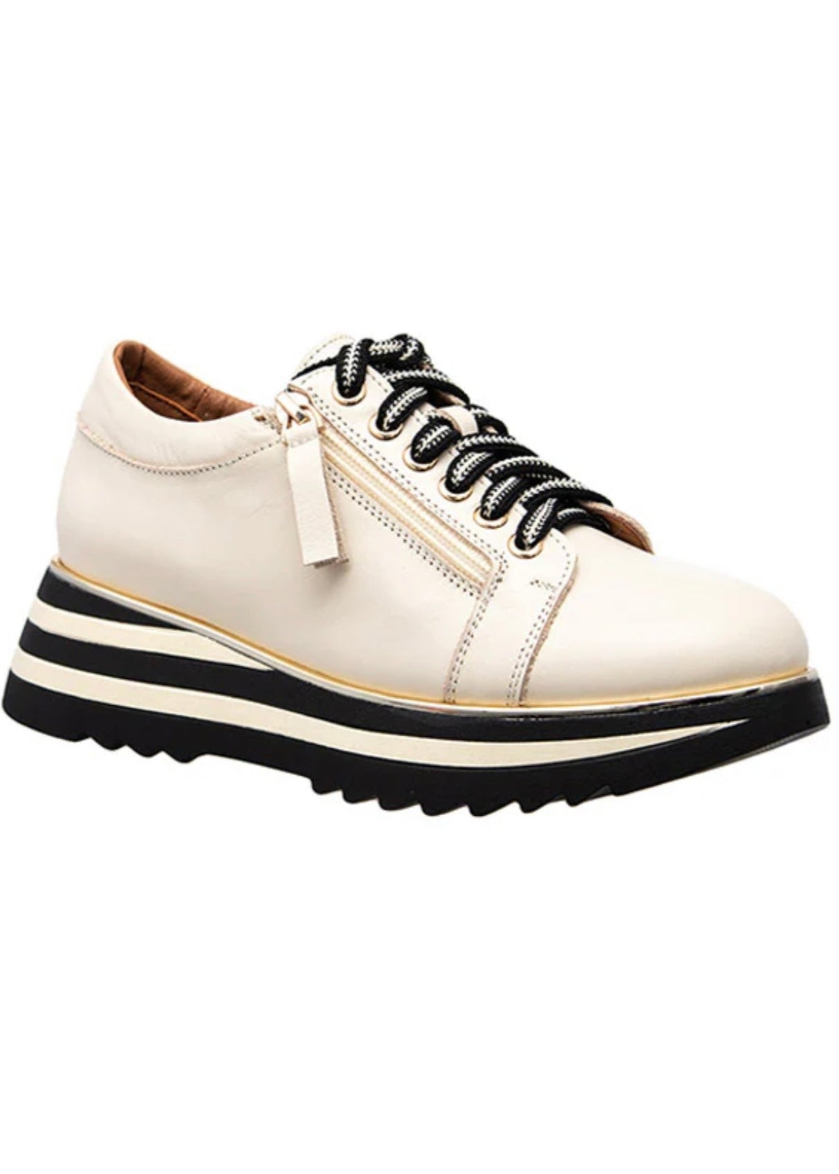 Hosting Sneakers ~ Cream