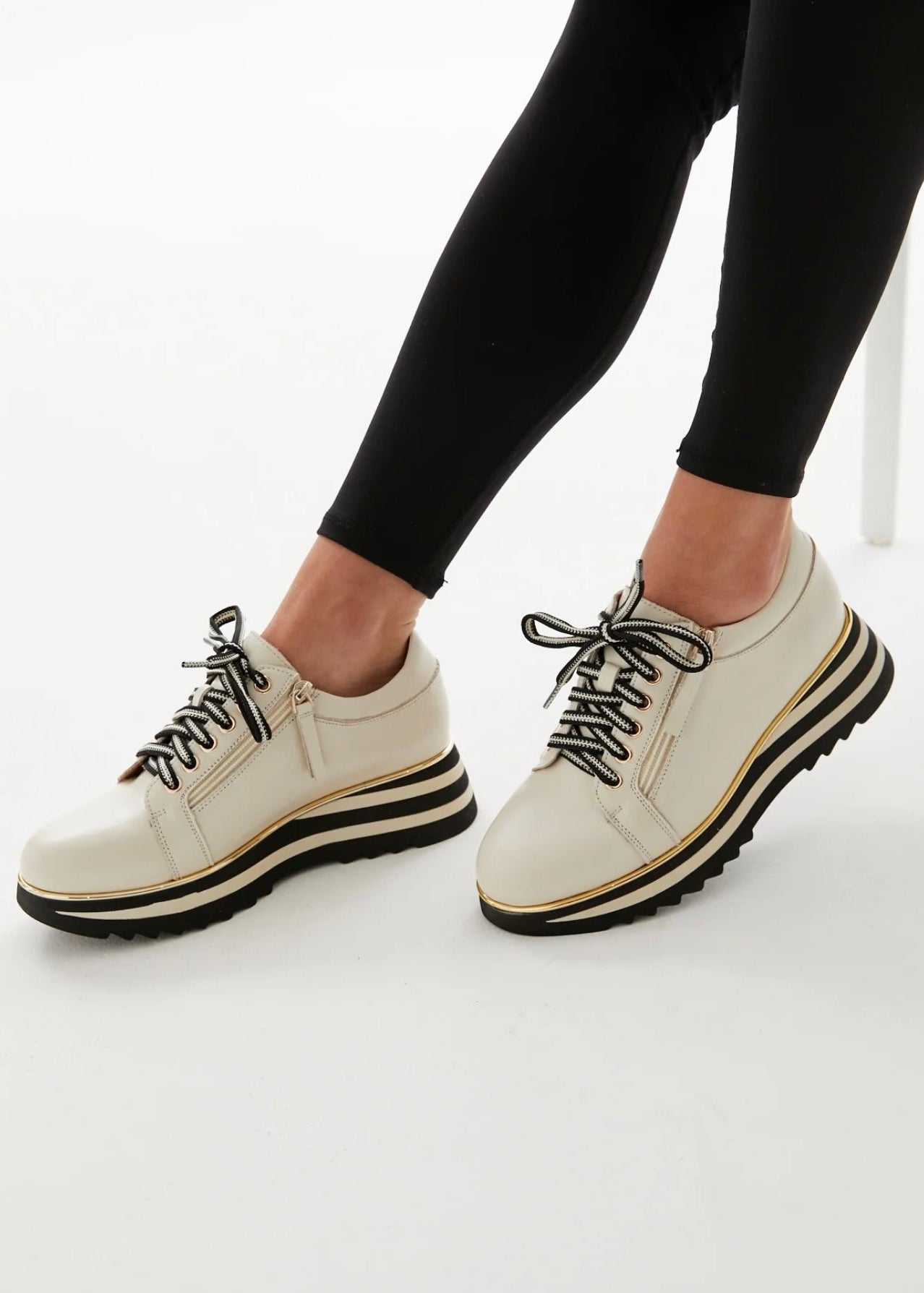 Hosting Sneakers ~ Cream