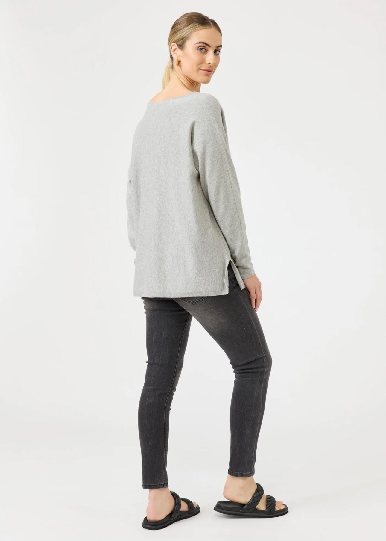 Studio V Knit ~ Marle