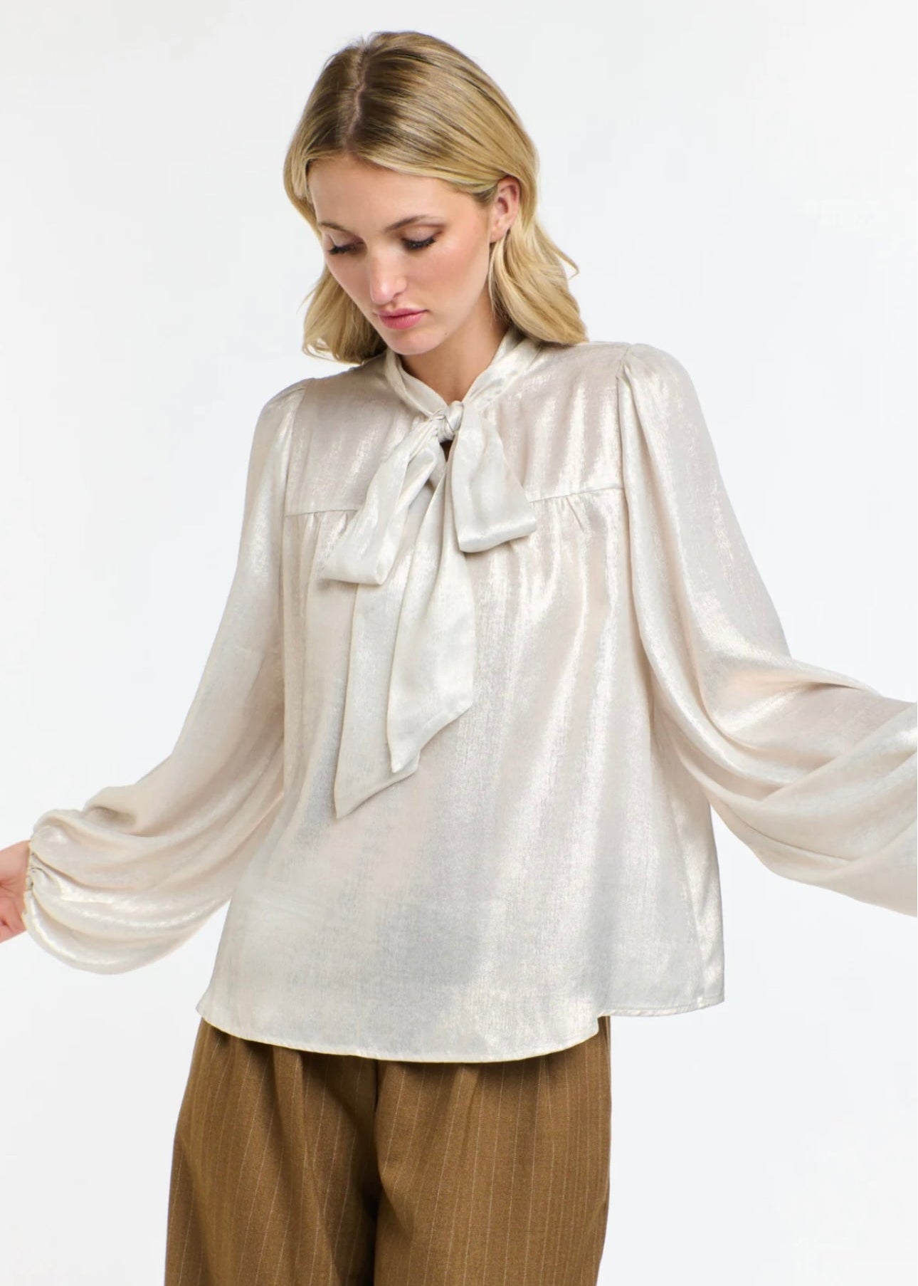 Pussy Bow Top ~ Champagne