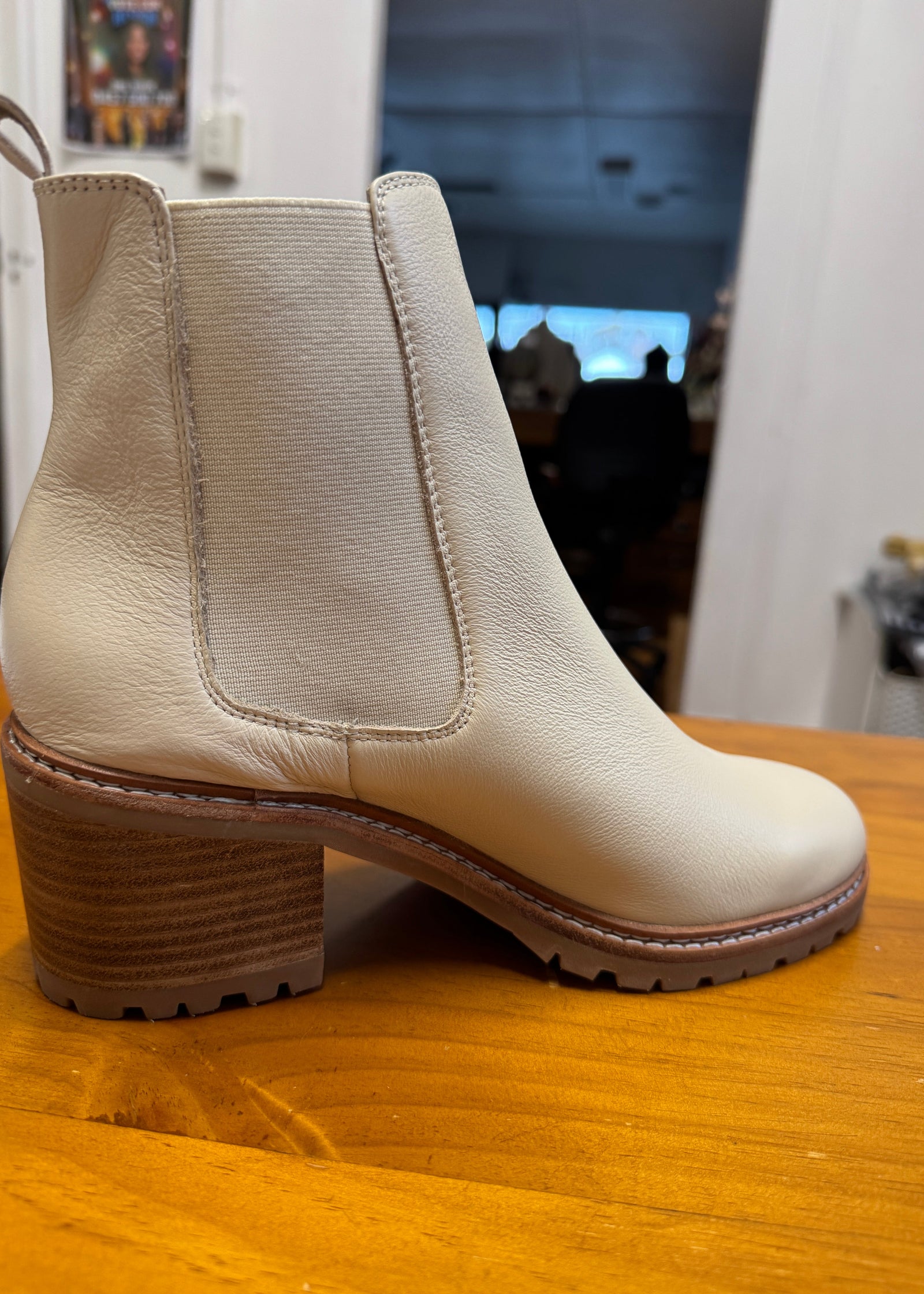 Biscoti Boot ~ Oatmilk