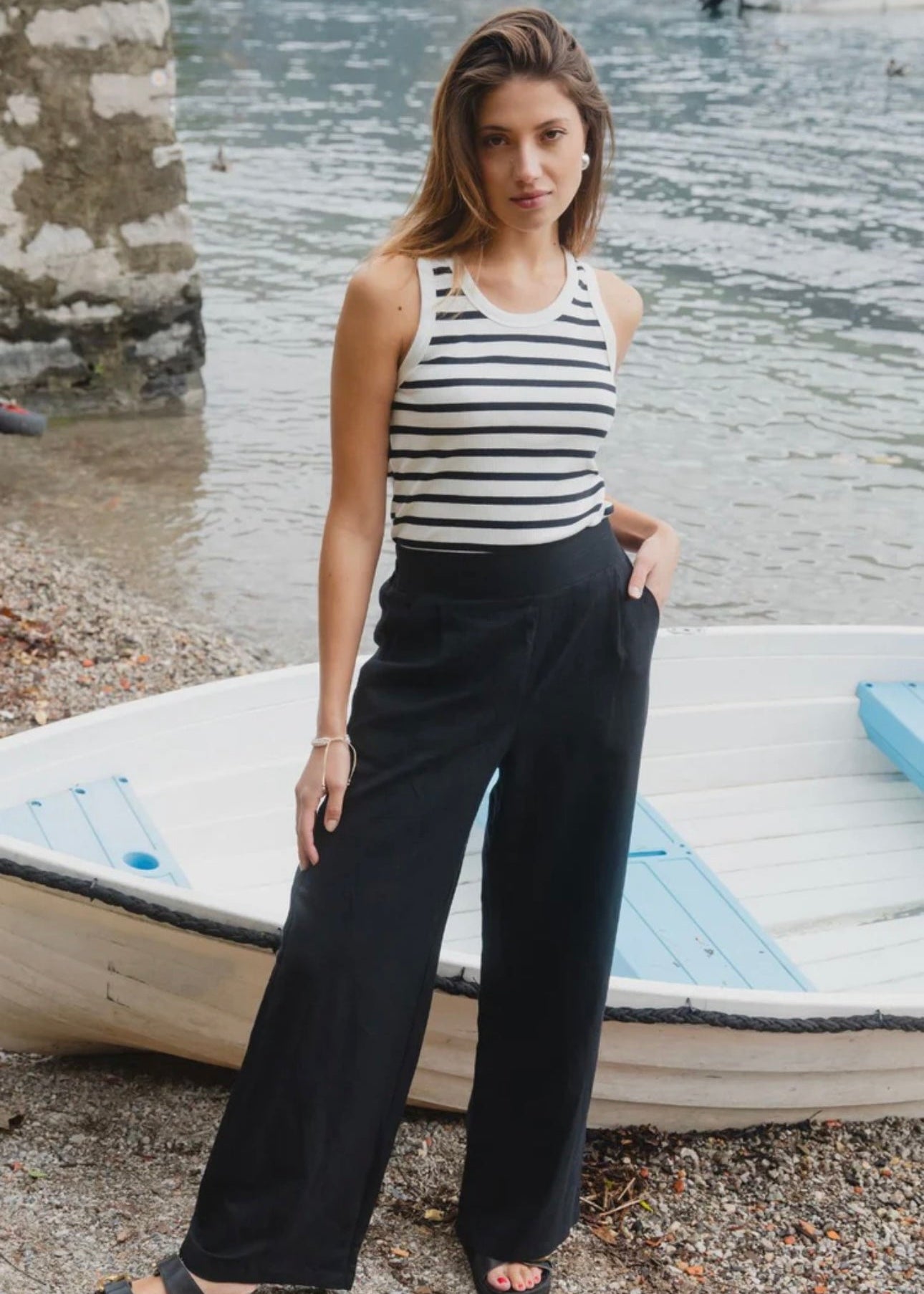 Cobble Stripe Rib Cutaway Tank ~ Black & White