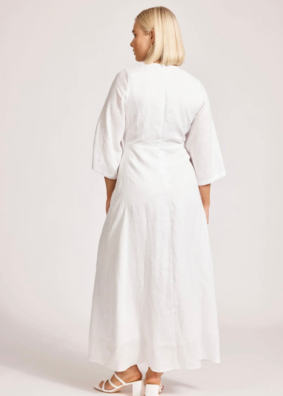 Miramar Twist Maxi ~ White