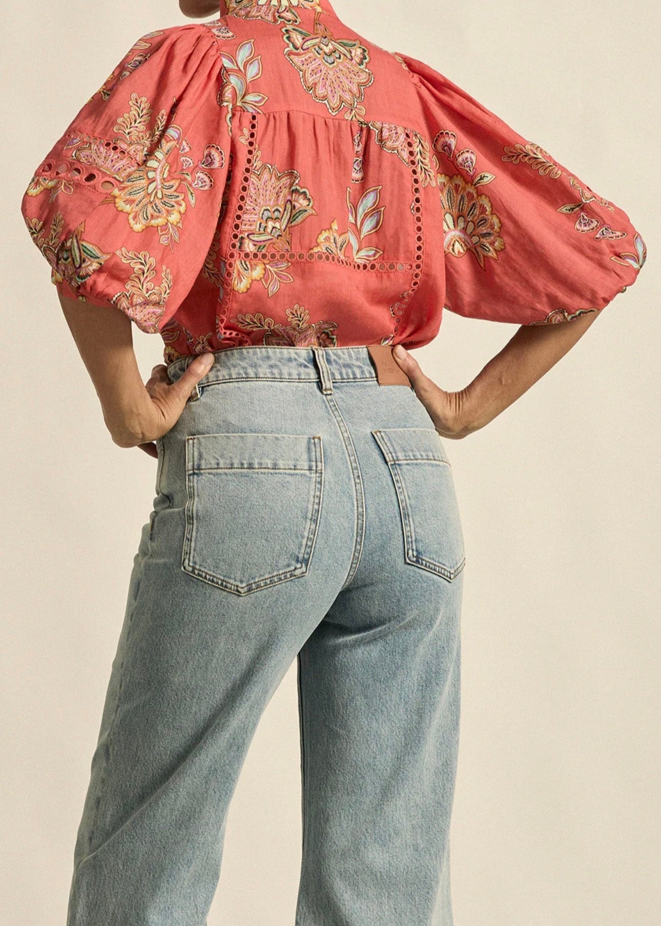 Cabaret Top ~ Kgari Melon