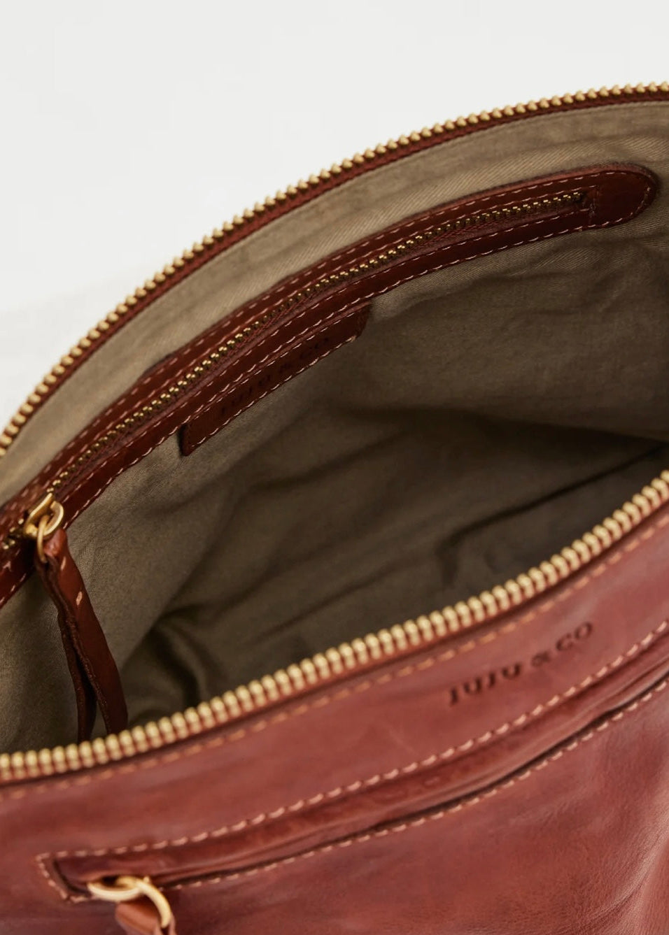 Tumbled Large Essential Pouch ~ Tan