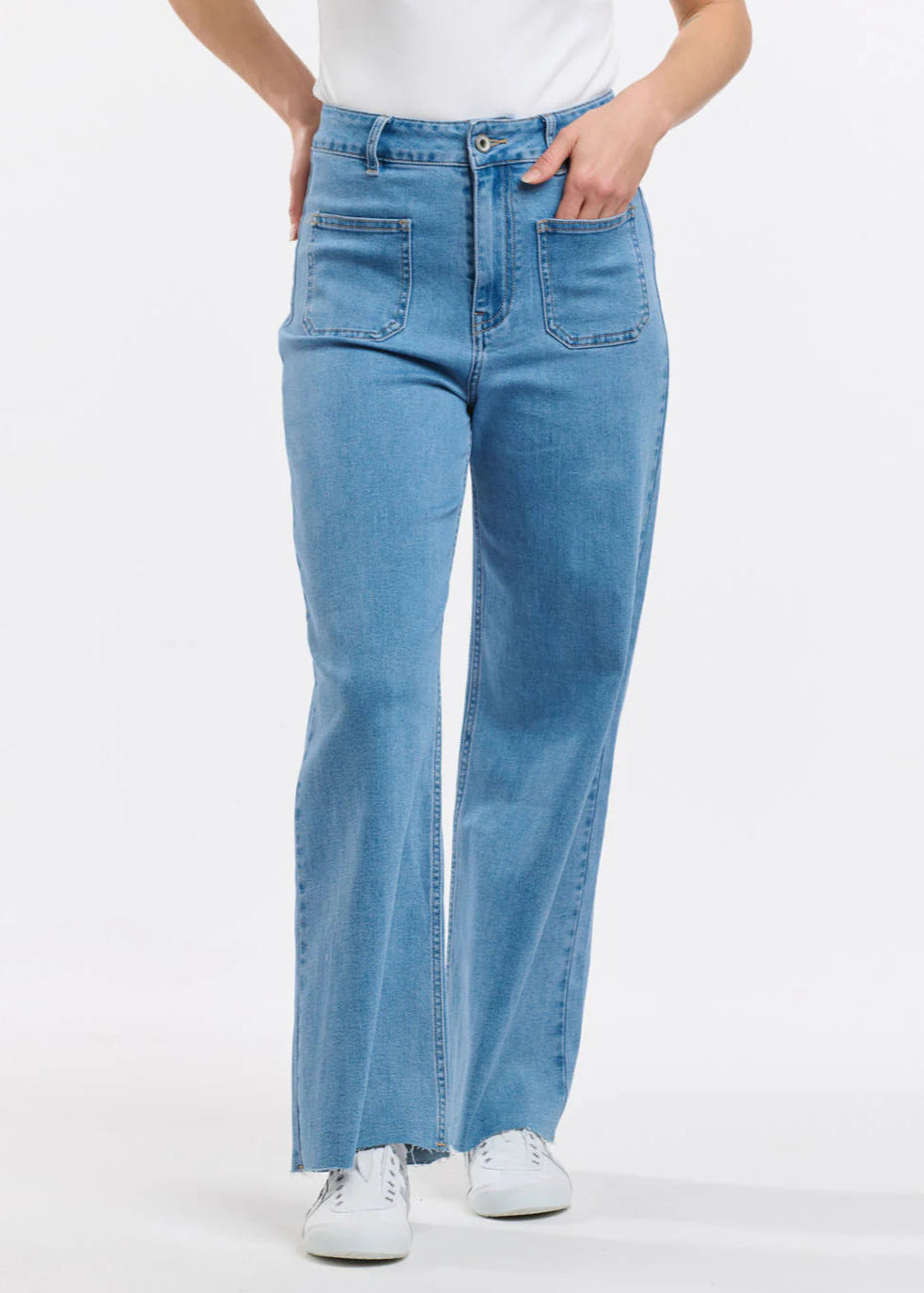 Eddie 7/8th Jean ~ Light Denim