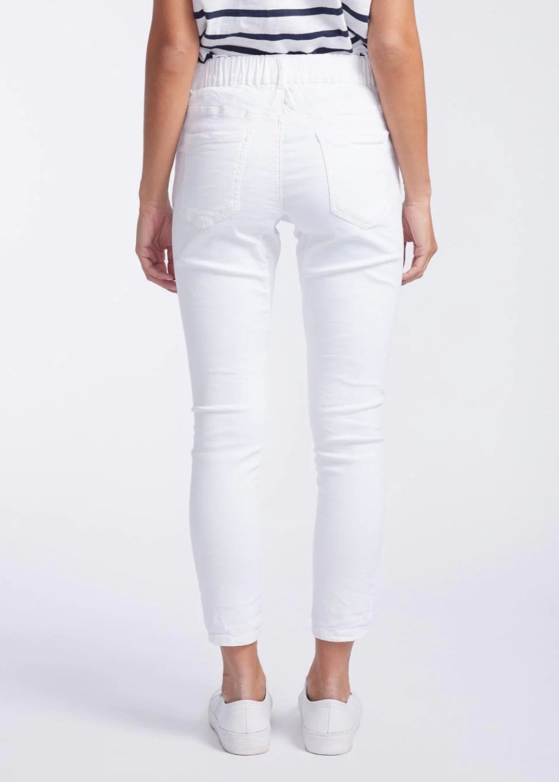 Emma Stretch Jean ~ White