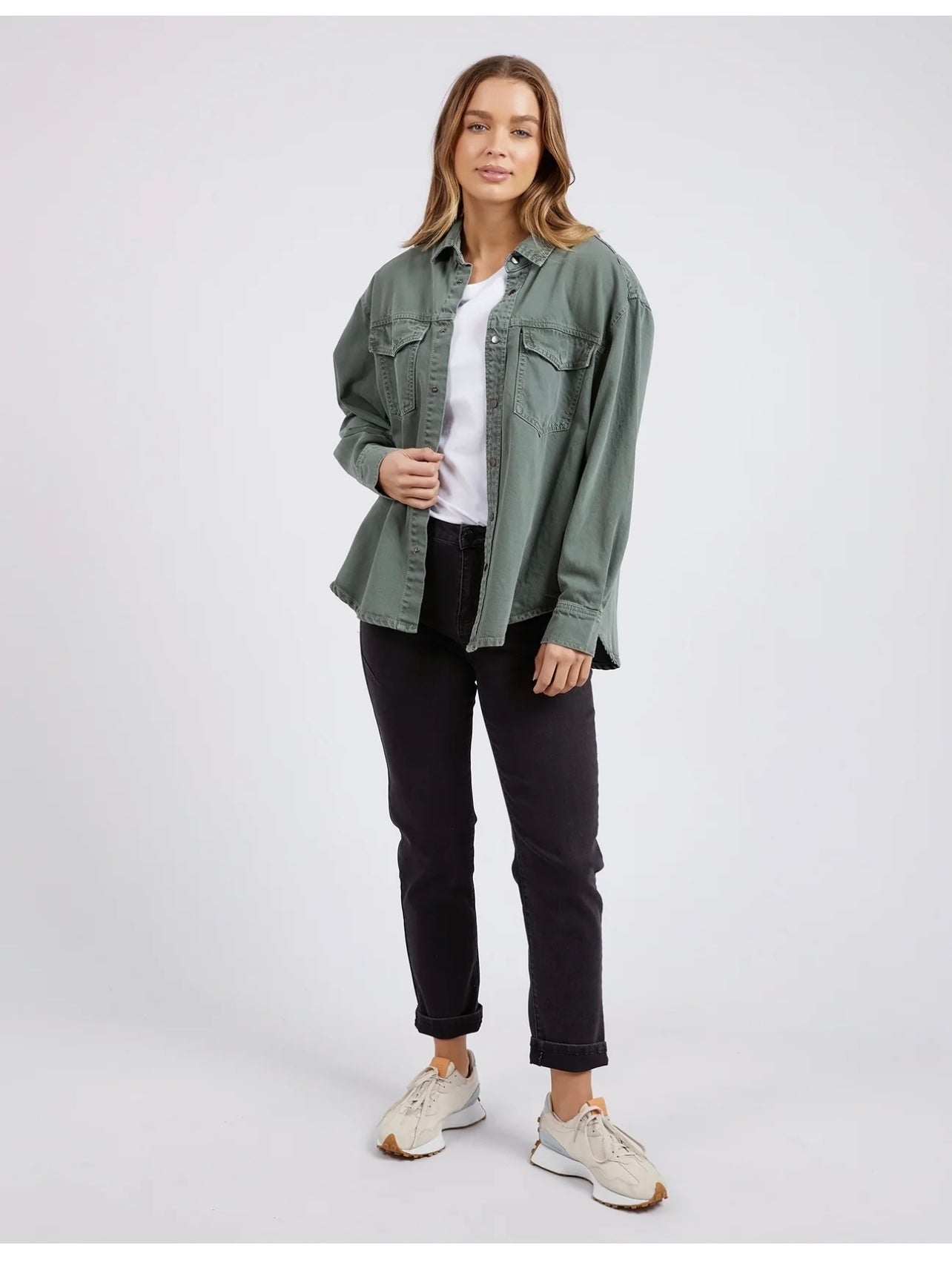 Daisy Overshirt ~ Sage Green
