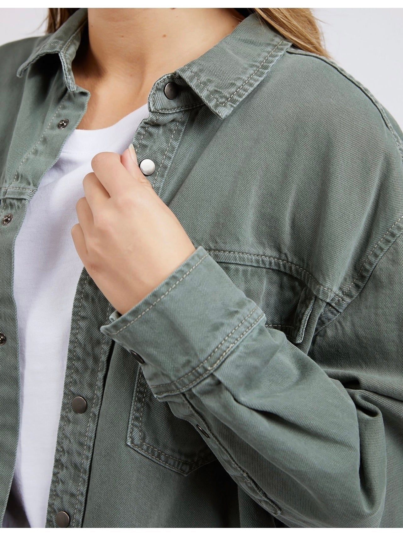 Daisy Overshirt ~ Sage Green