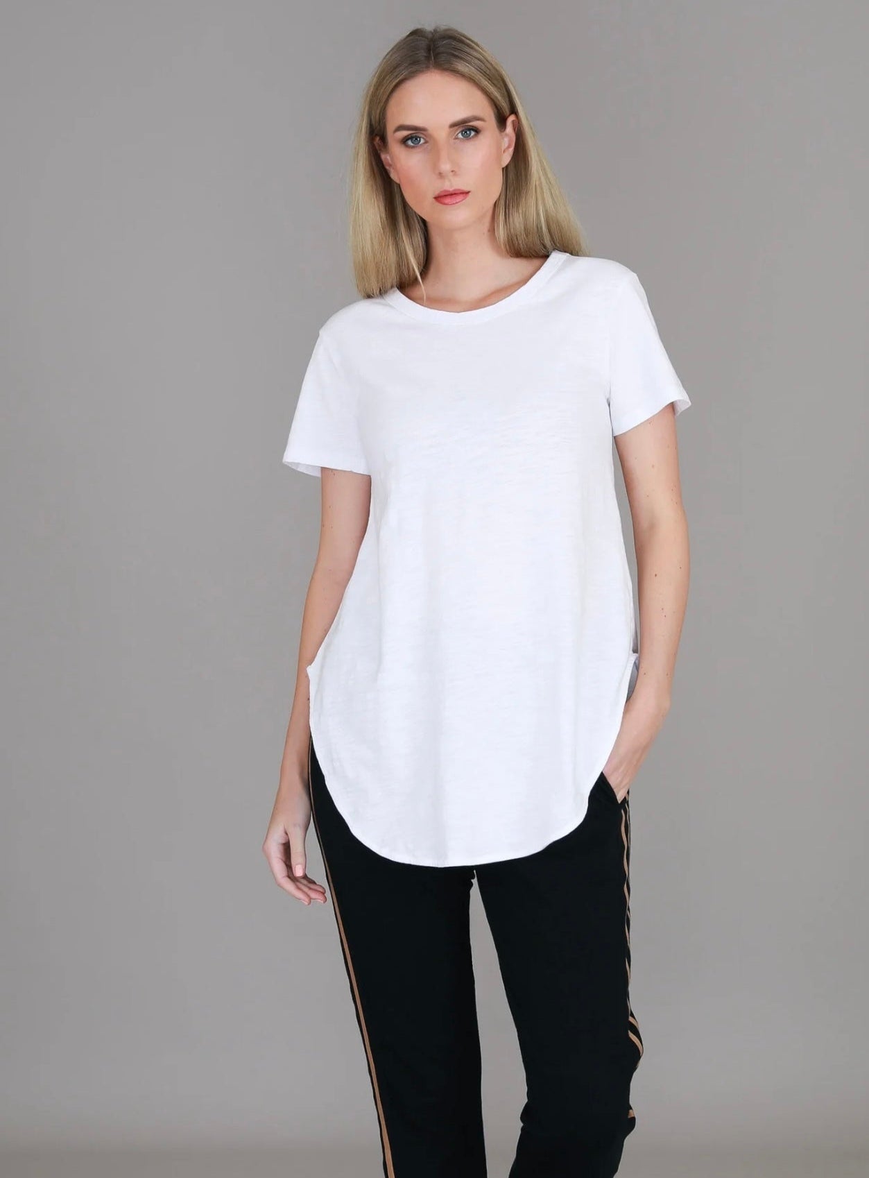 Elwood Curved Hem Tee ~ White