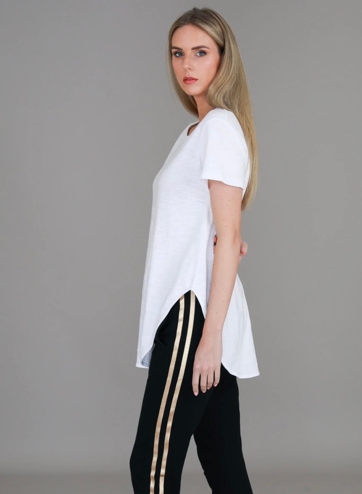 Elwood Curved Hem Tee ~ White