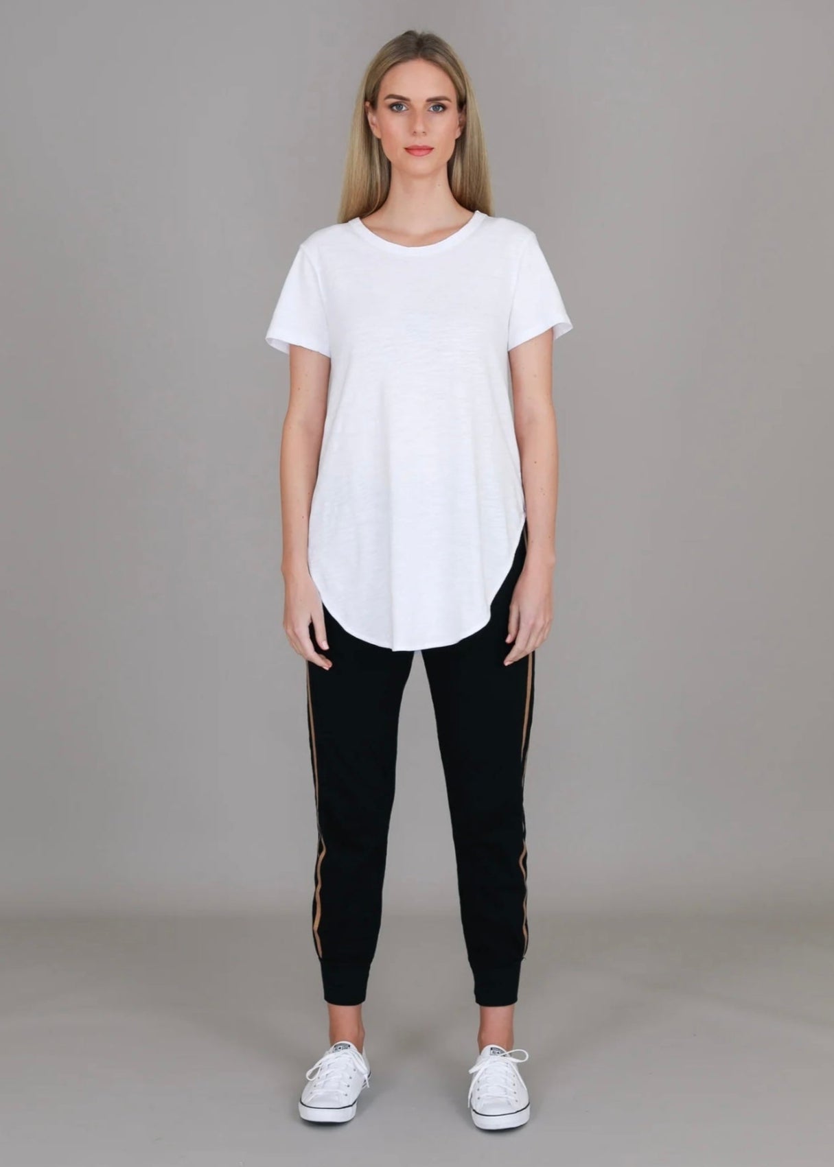 Elwood Curved Hem Tee ~ White
