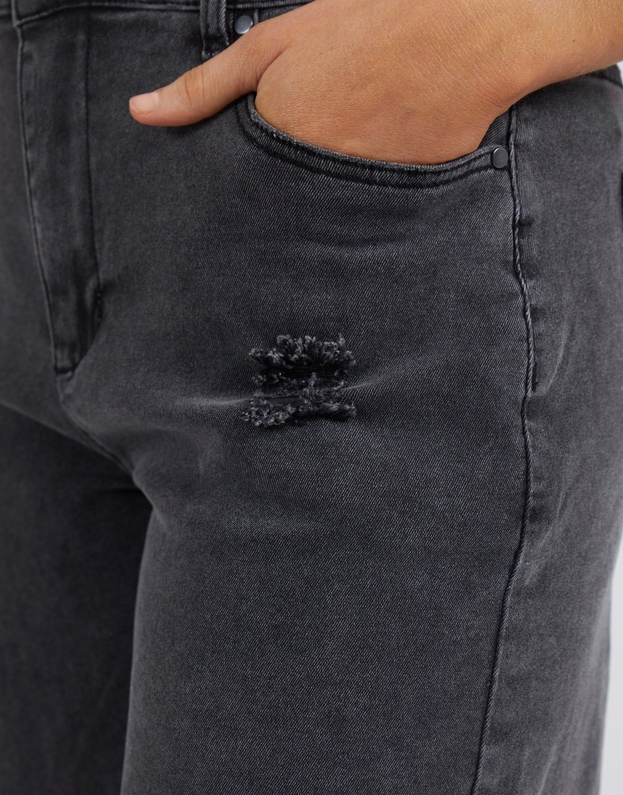 Amble Short ~ Washed Black