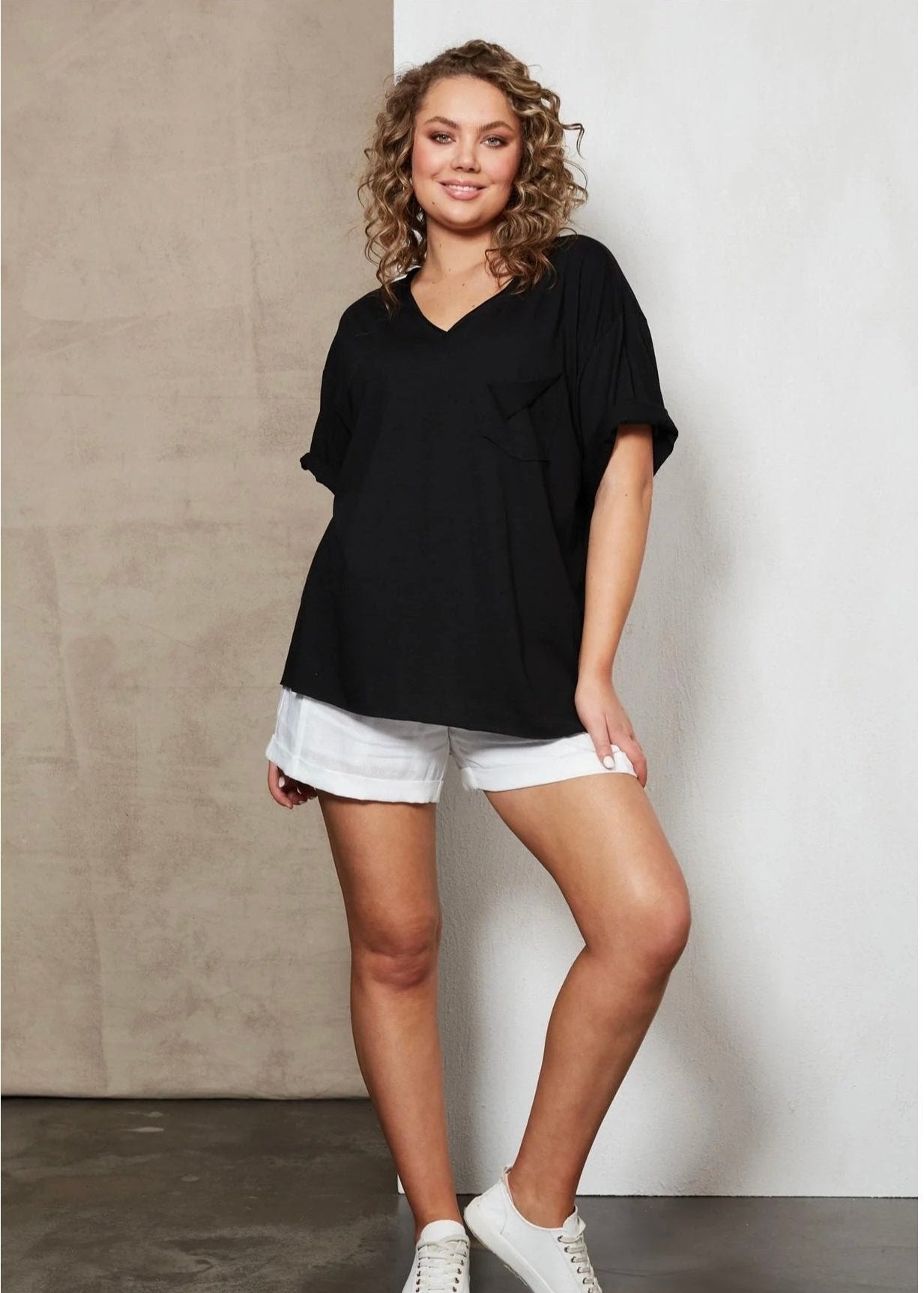 Studio Pocket T Shirt ~ Ebony