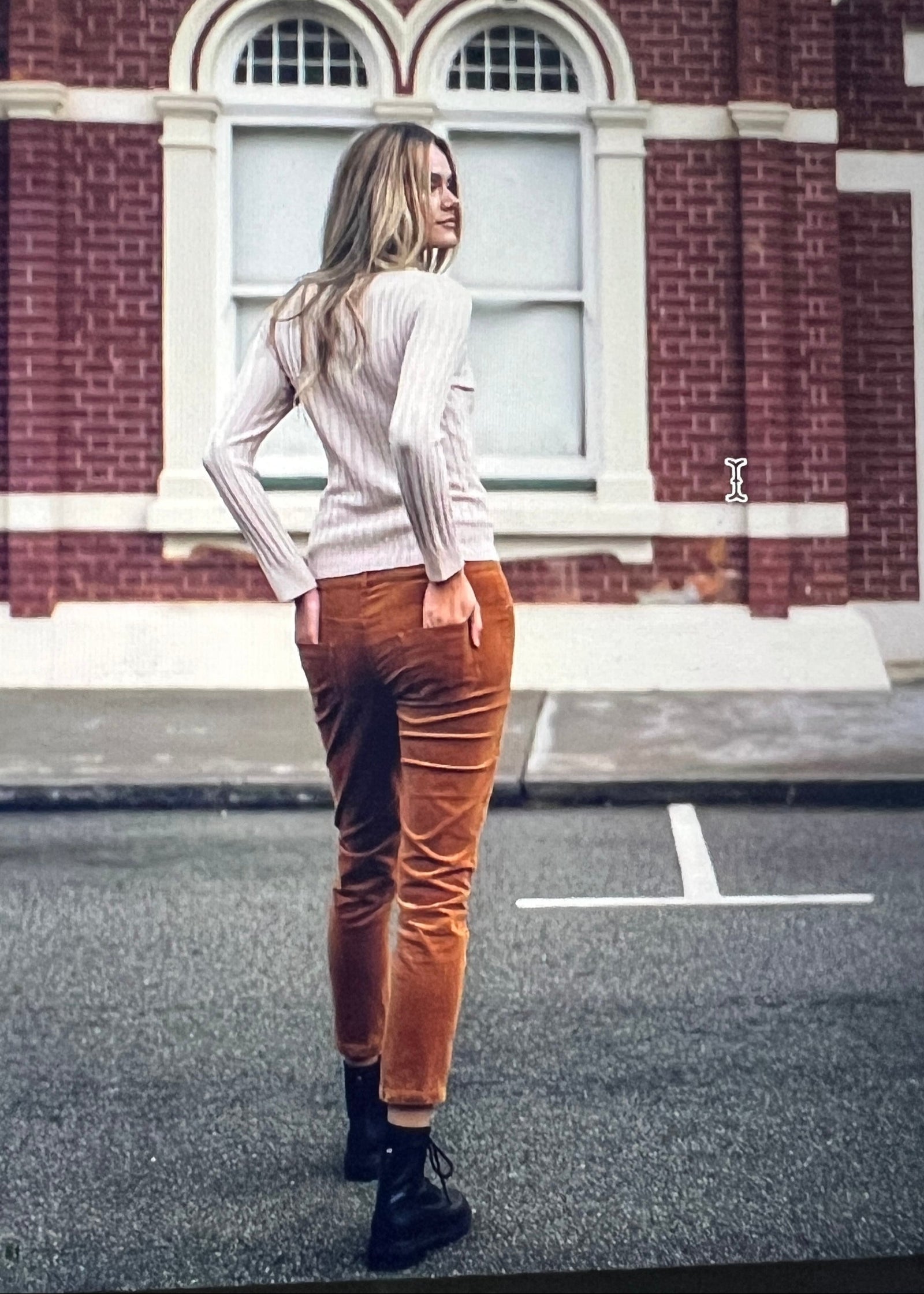 Queen Cord Jeans ~ Caramel