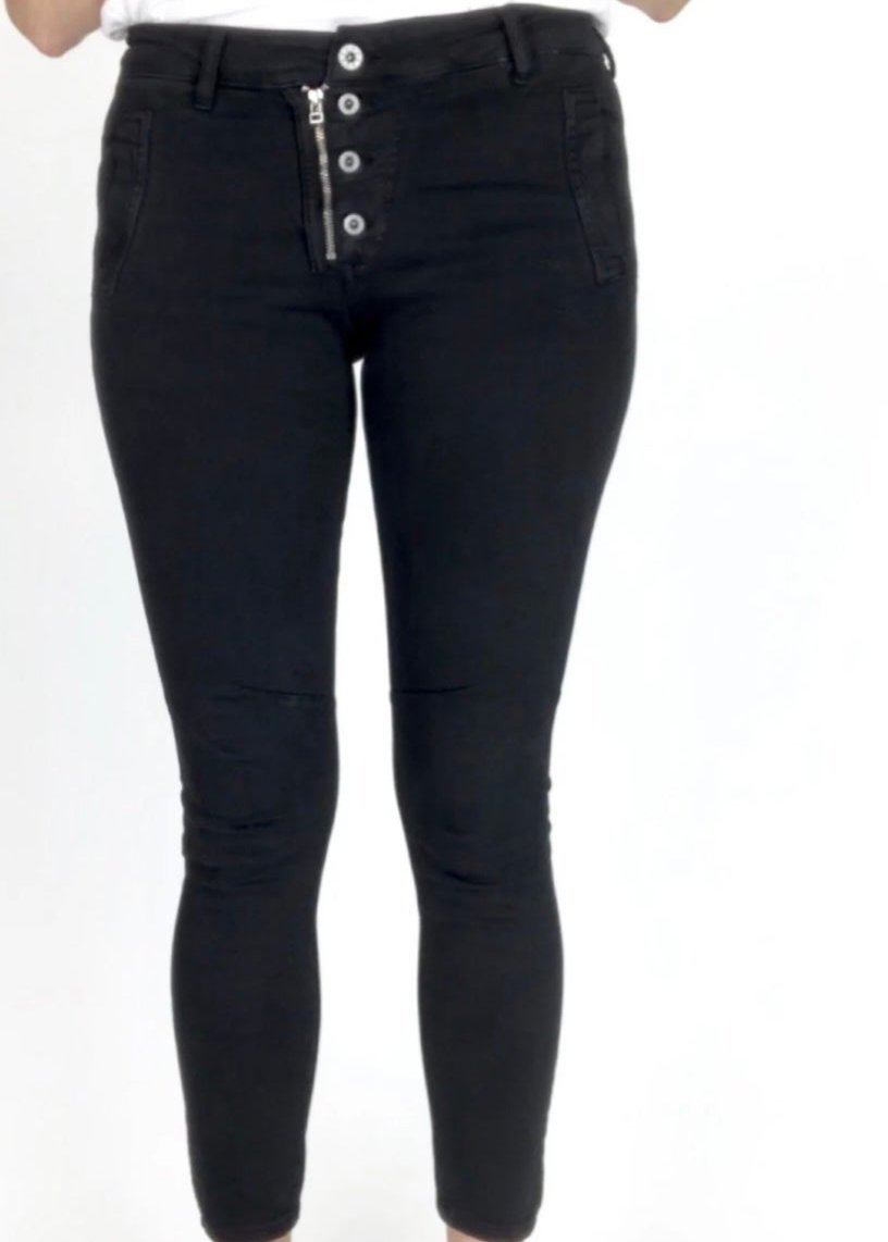 Classic Button Jean ~ Black