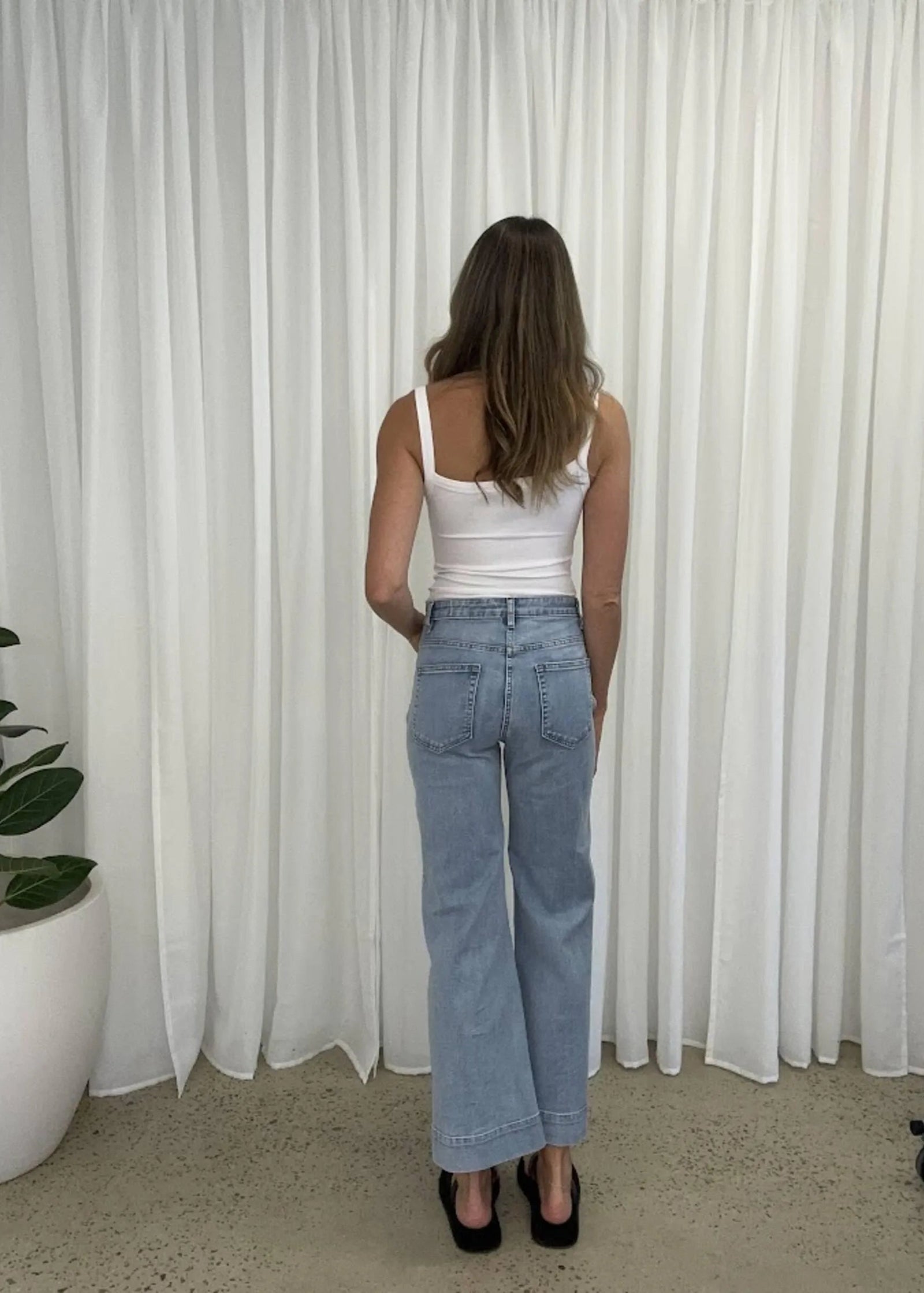 Mia Seam Front Patch Pocket Jeans ~ Light Vintage