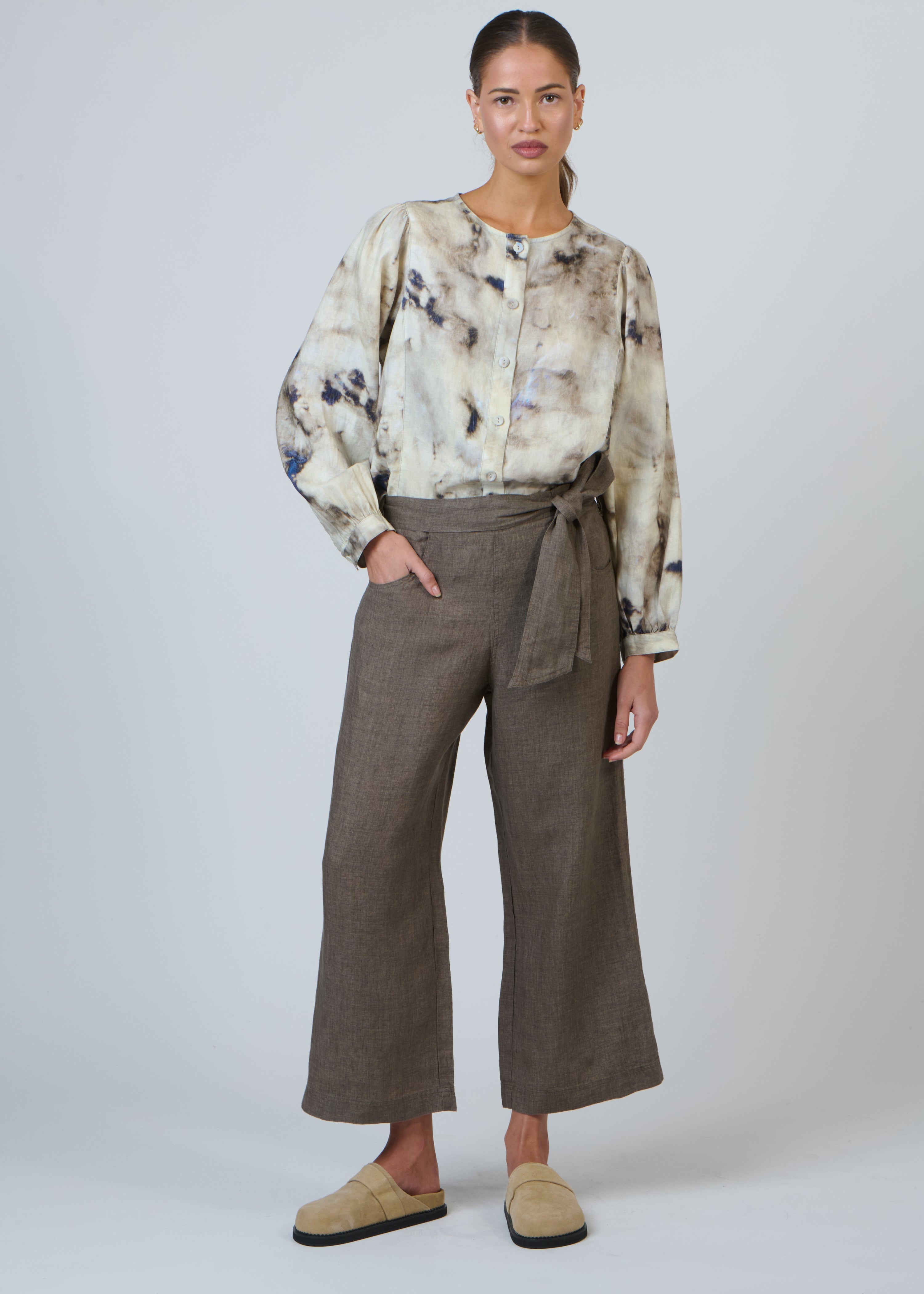 Linen Shirt ~ Emperador