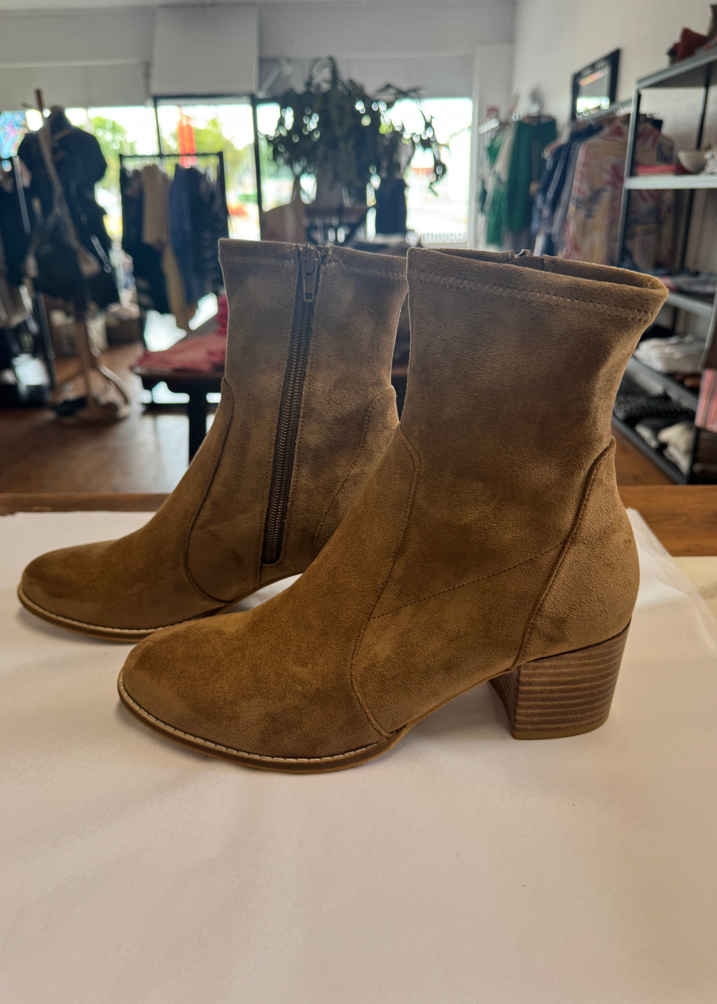 Matveys Boot ~ Lt Chocolate