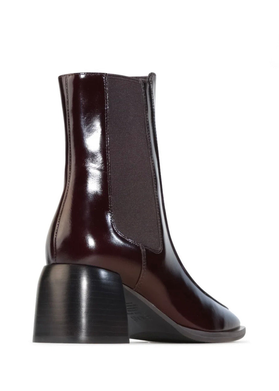 Charcoal Boots ~ Cigar