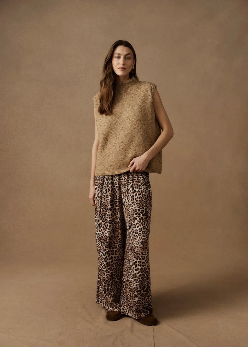 Zarda Knit Vest ~ Mocha