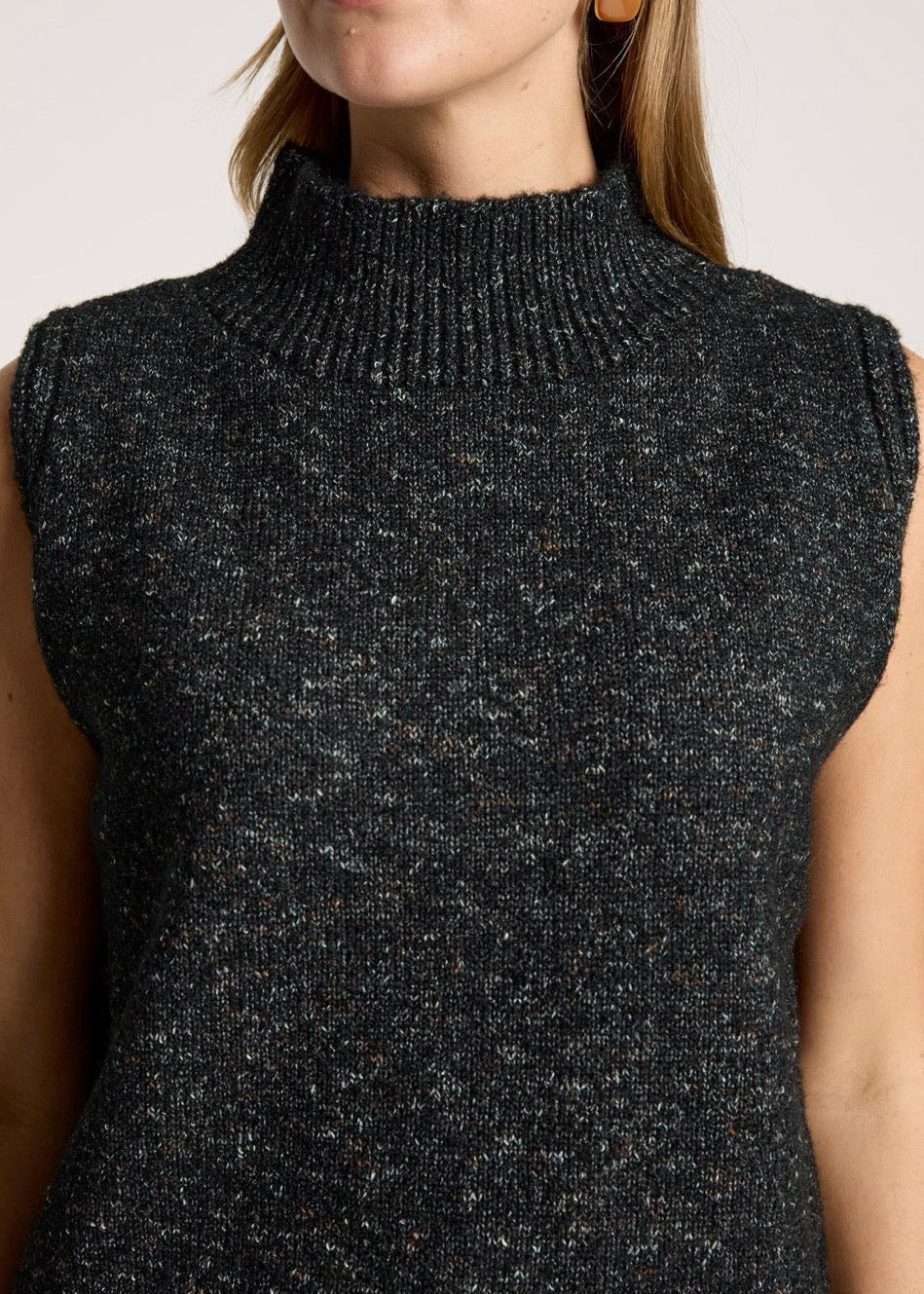 Zarda Knit Vest ~ Black