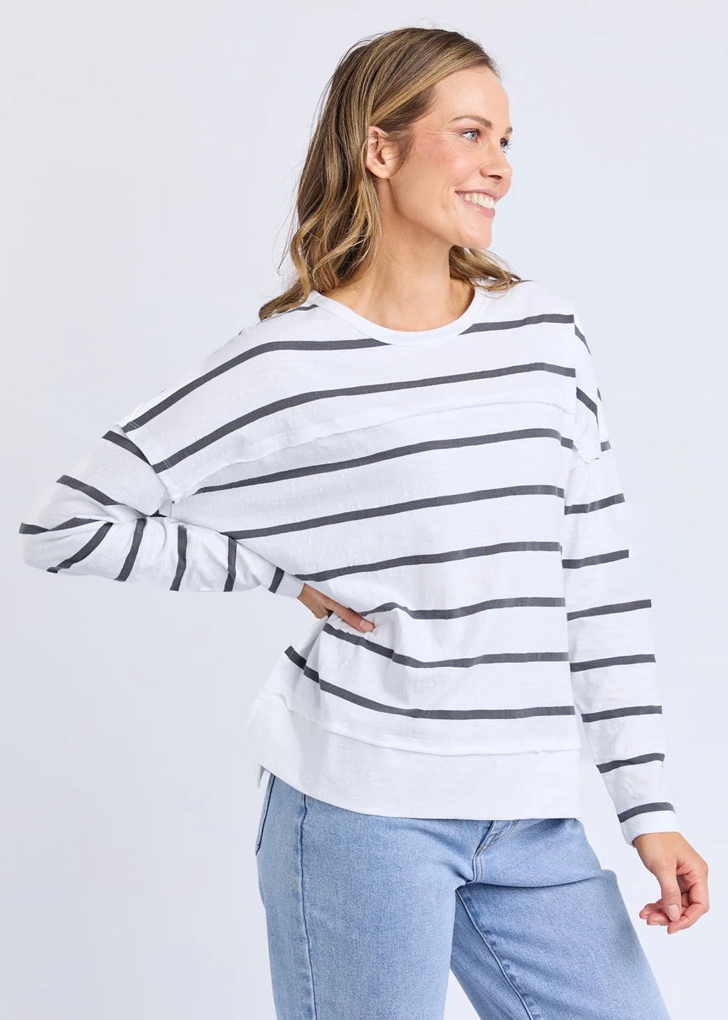 Jayne Stripe Throw On Top ~ White/Charcoal