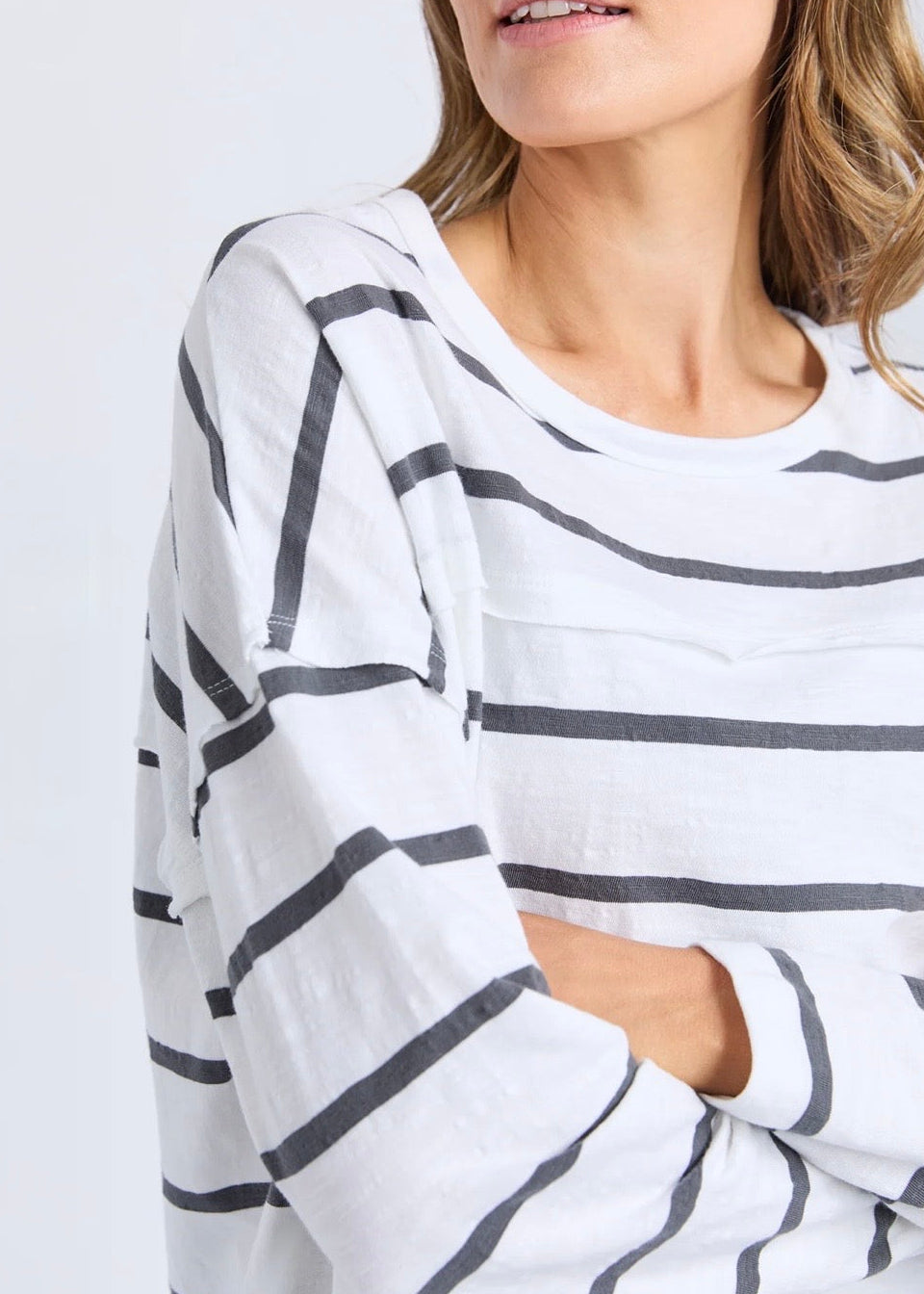 Jayne Stripe Throw On Top ~ White/Charcoal
