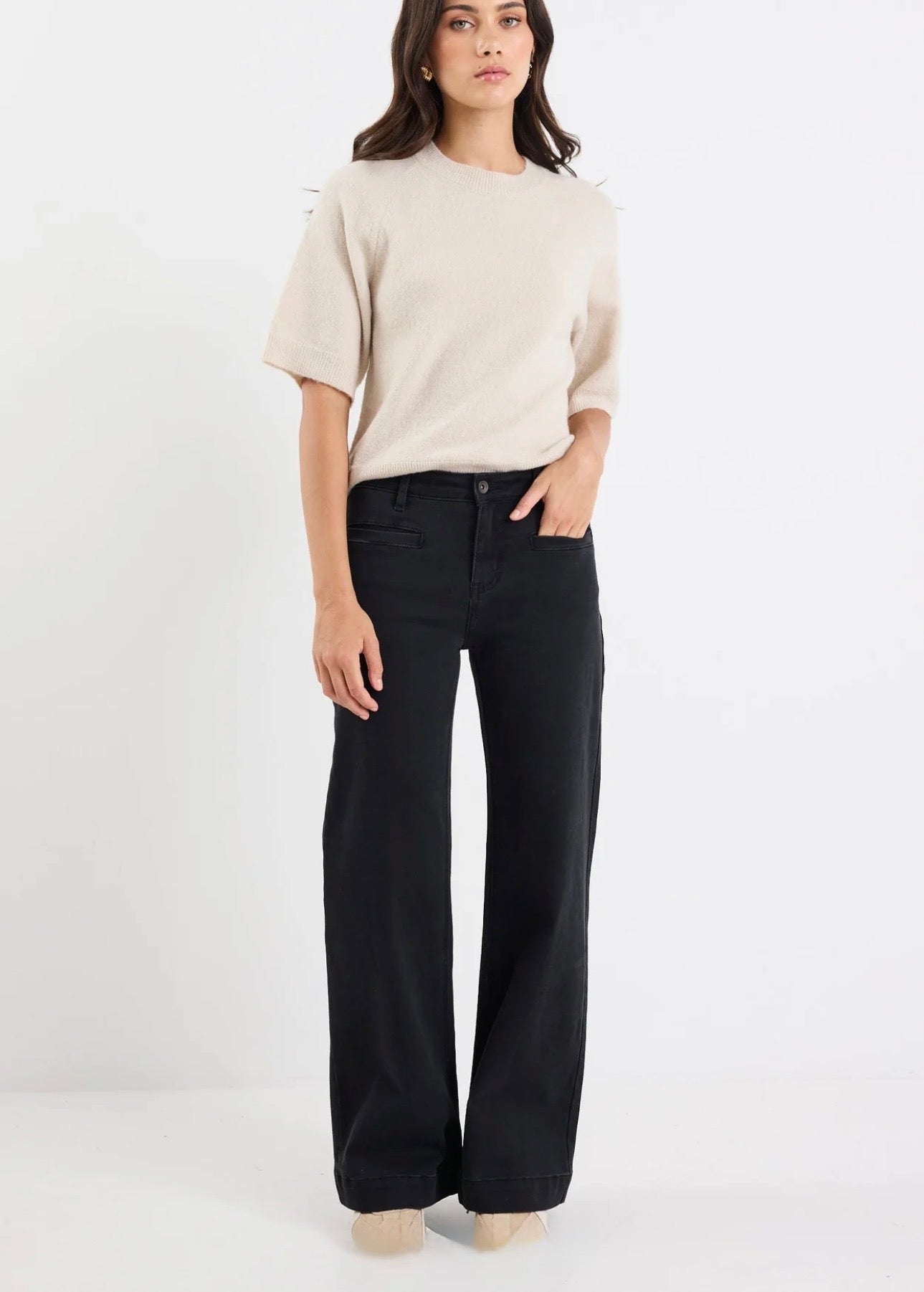 Concert Mid Rise Wide Leg Jeans ~ Black