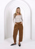 Leo Barrel Jeans Corduroy ~ Camel