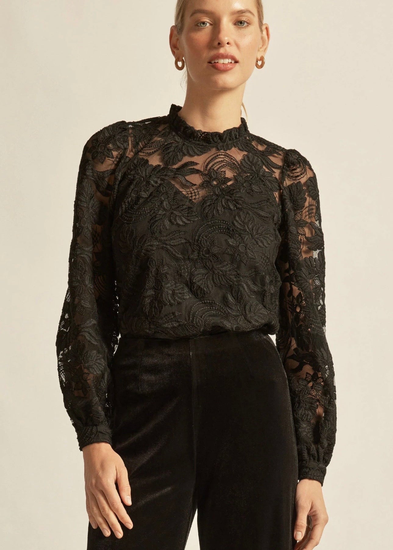 Glint Top ~ Black