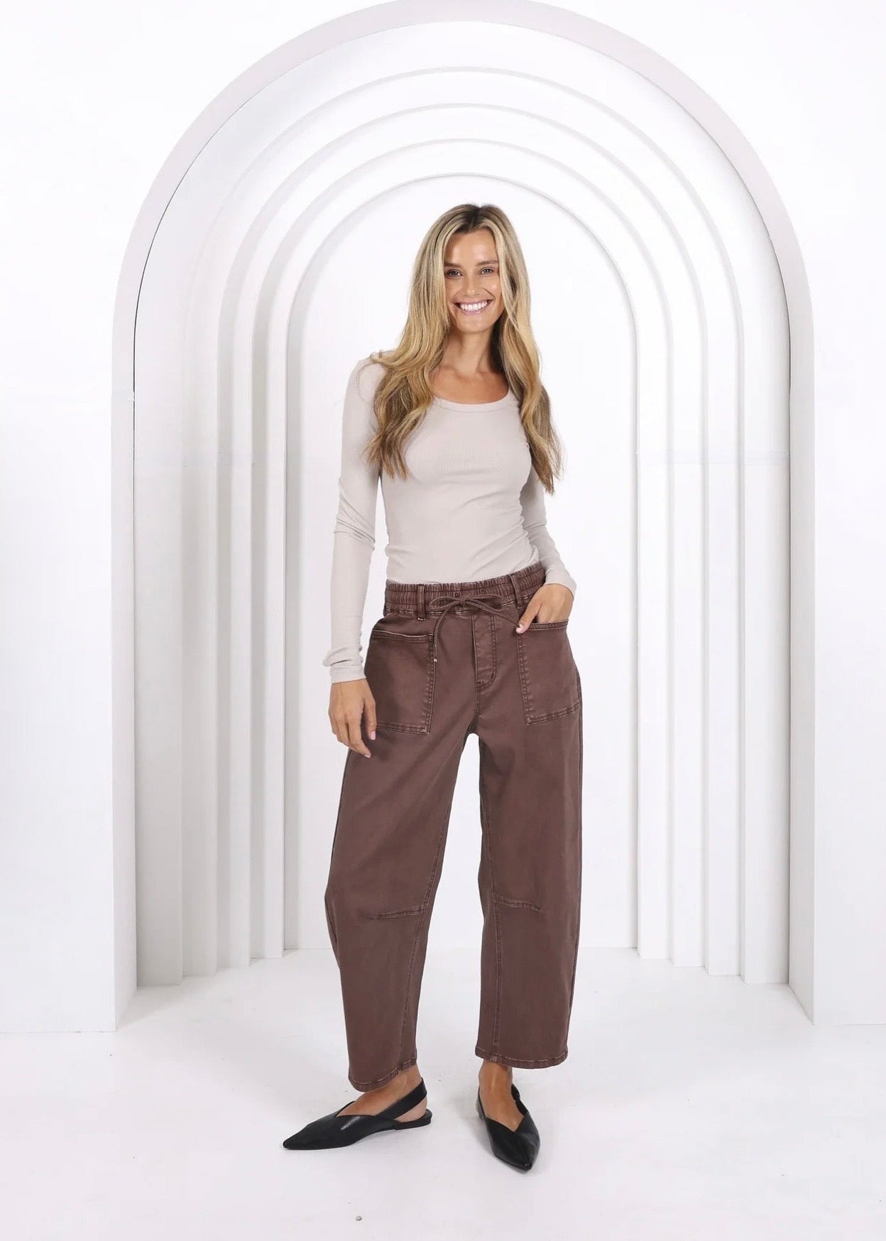 Leo Barrel Jeans ~ Chocolate