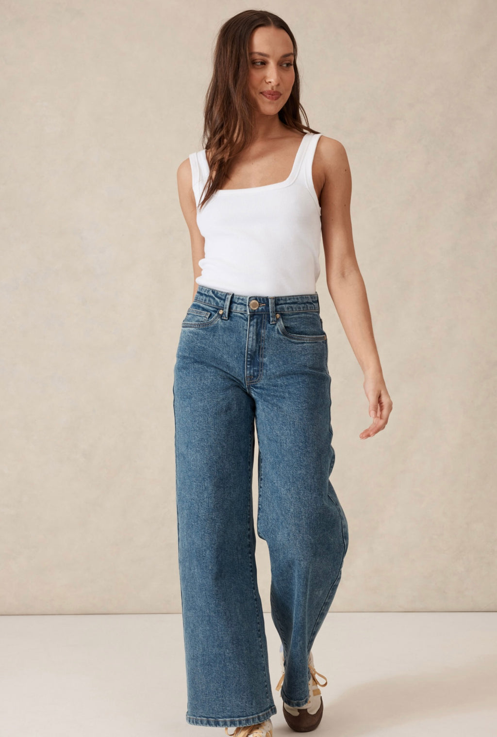 Zaeli Contour Rib Square Neck Singlet ~ White