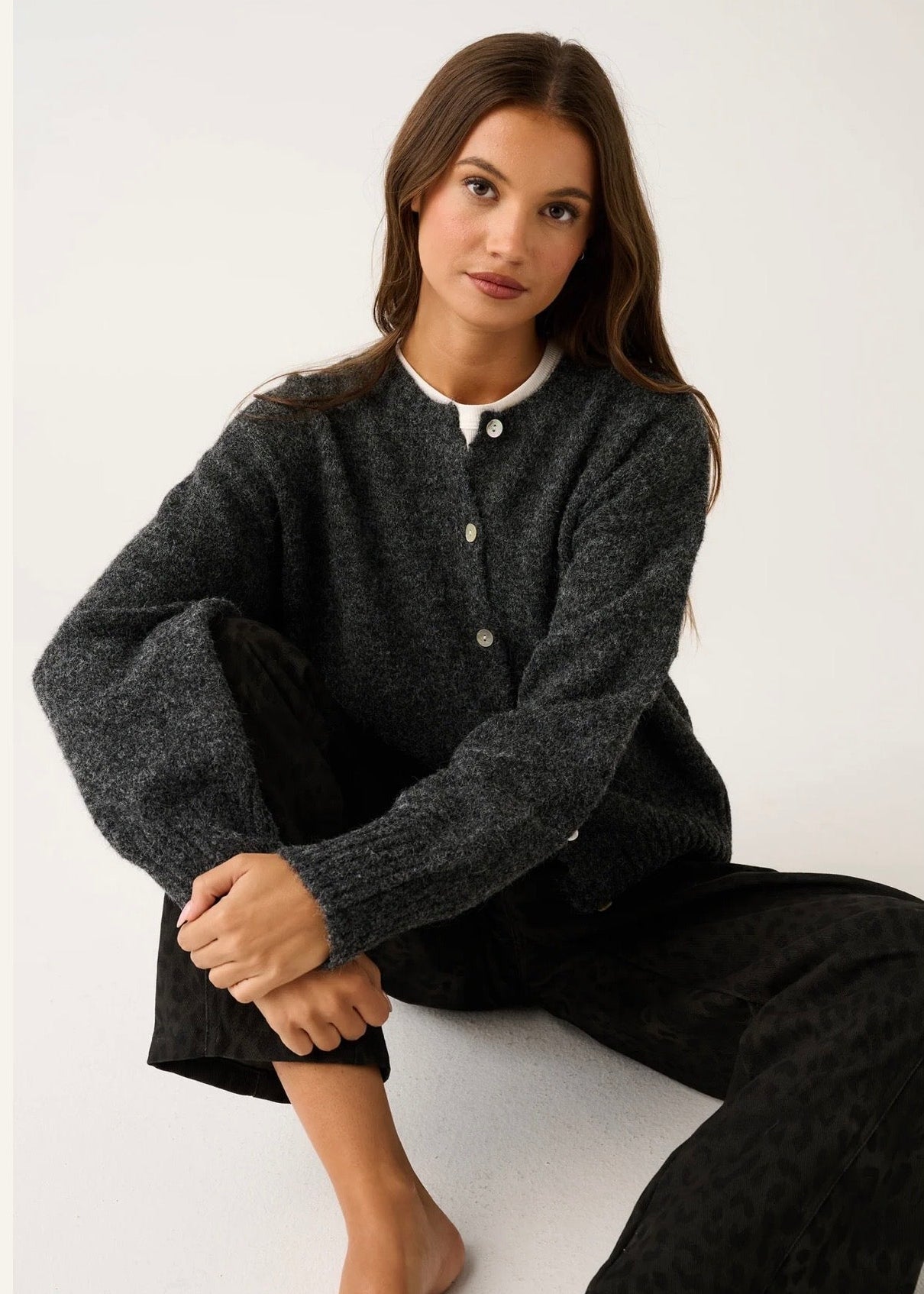 Aurora Cardi ~ Charcoal