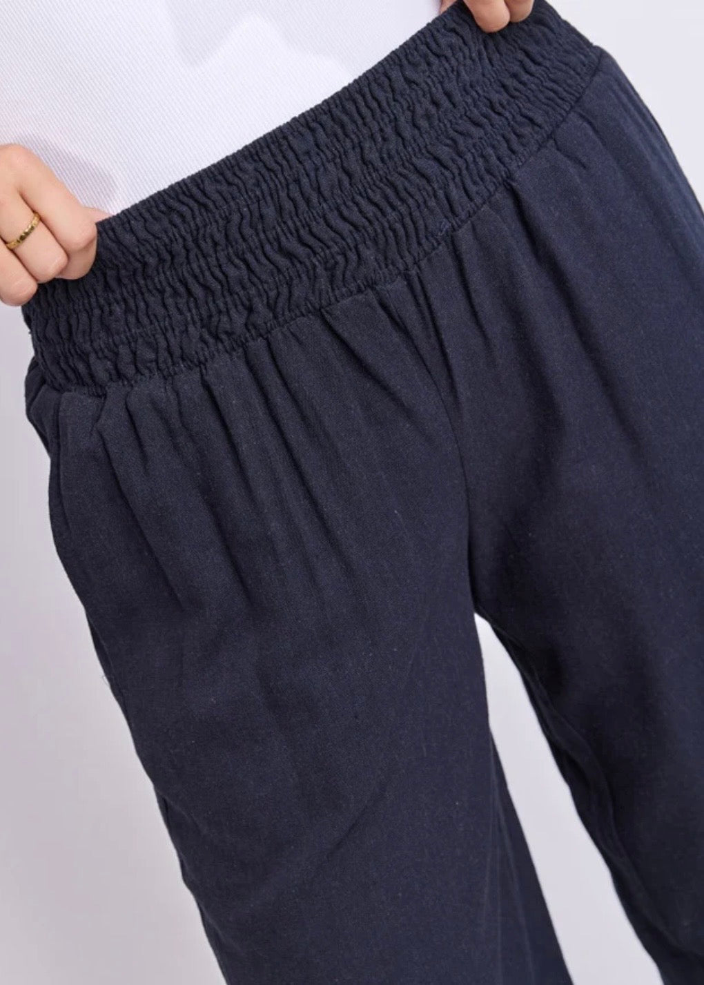 Amie Pant ~ Navy