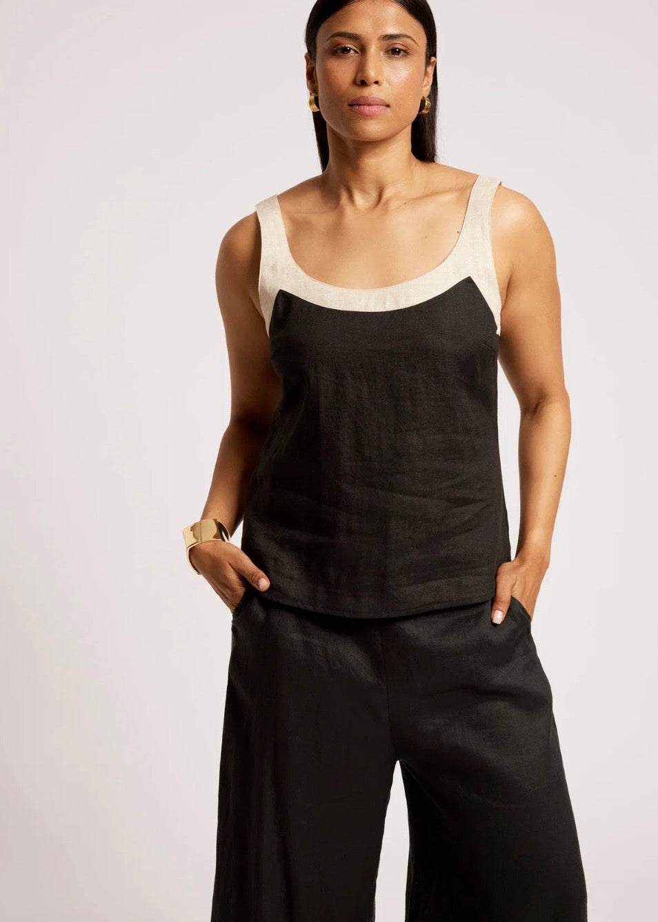 Maris Splice Tank ~ Black/Tusk
