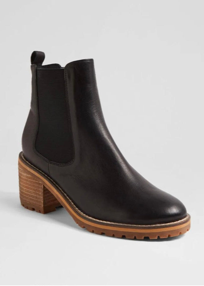 Biscoti Boot ~ Black