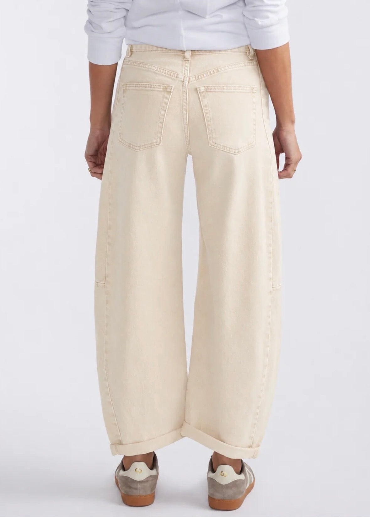 Idaho Barrel Jean ~ Ecru