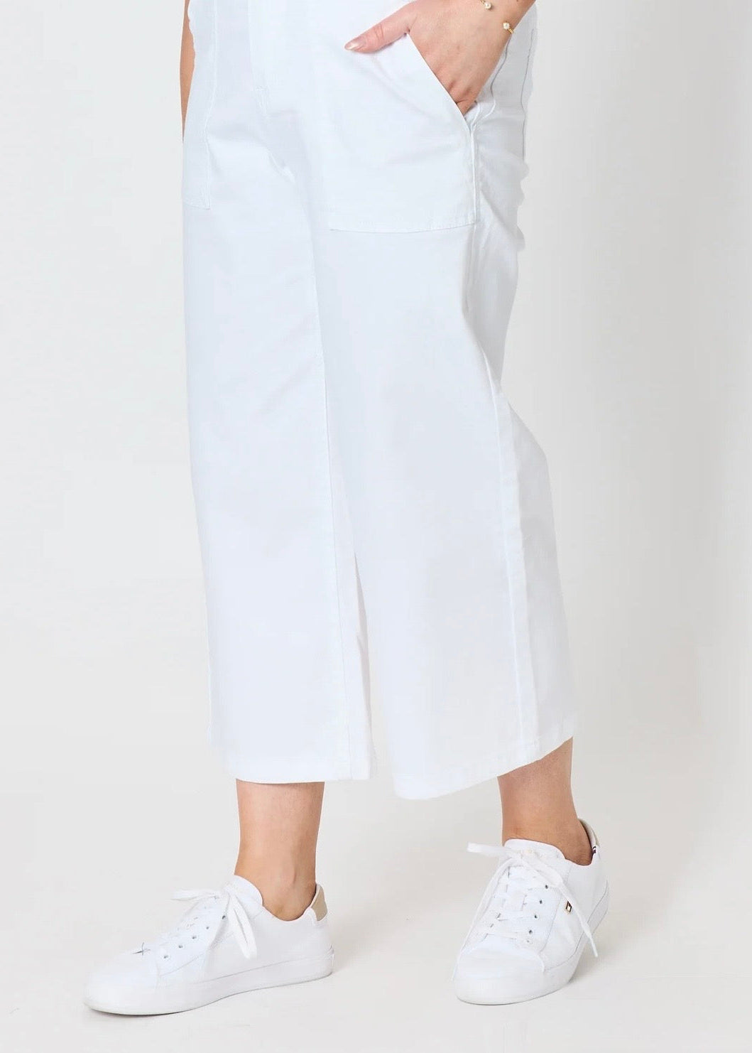 Hudson Wide Leg Crop Jean ~ White