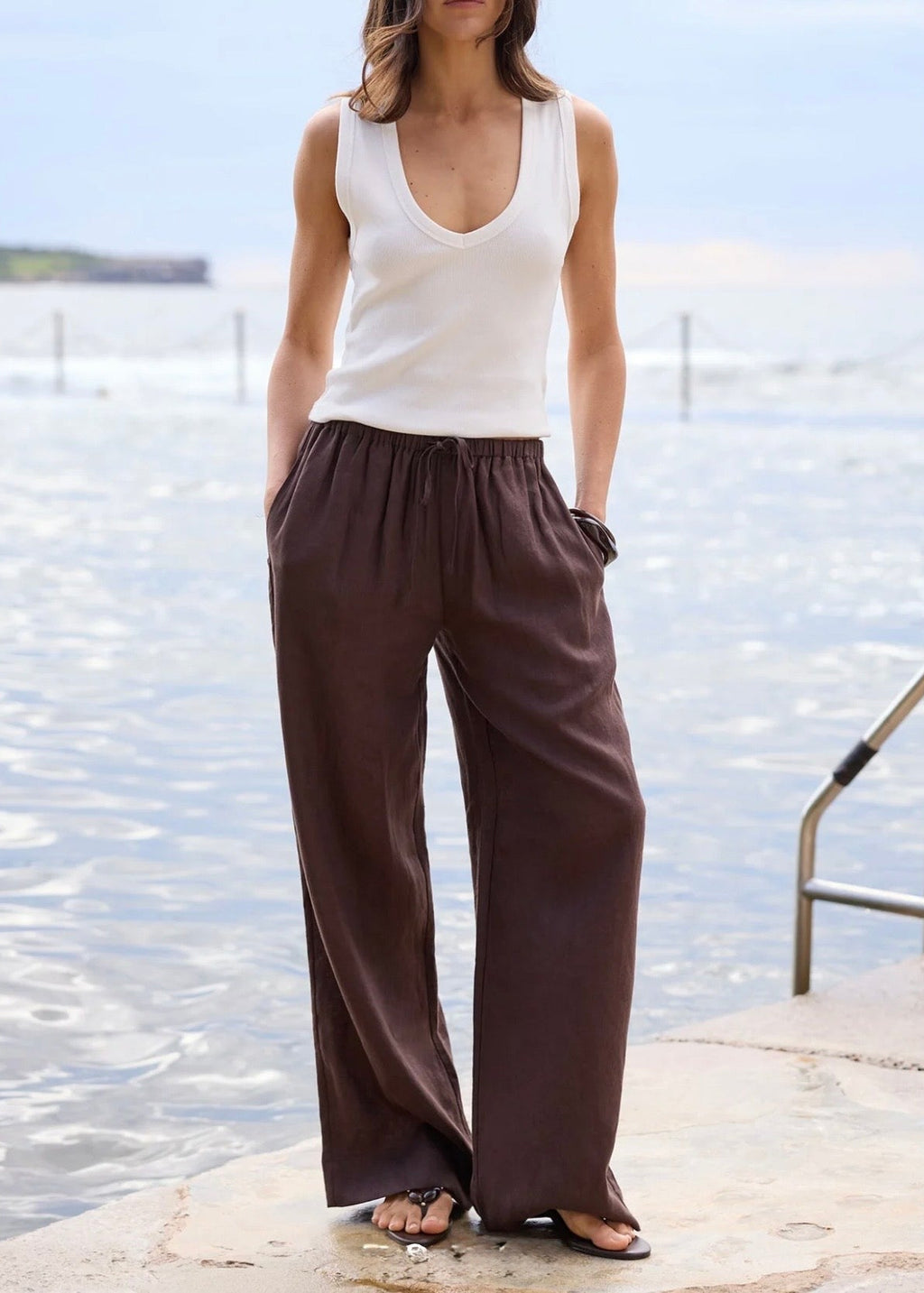 Wellness Pull on Linen Pant ~ Chocolate