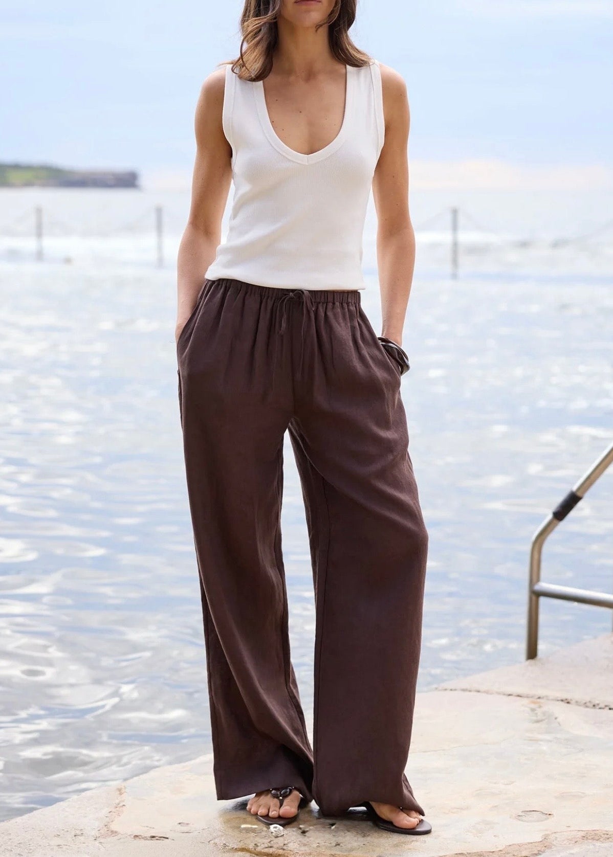Wellness Pull on Linen Pant ~ Chocolate