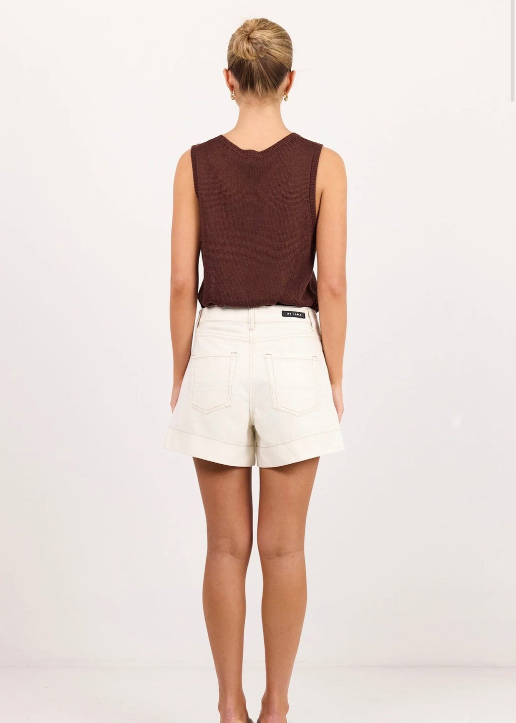 Kindly Pocket Front Short ~ Ecru