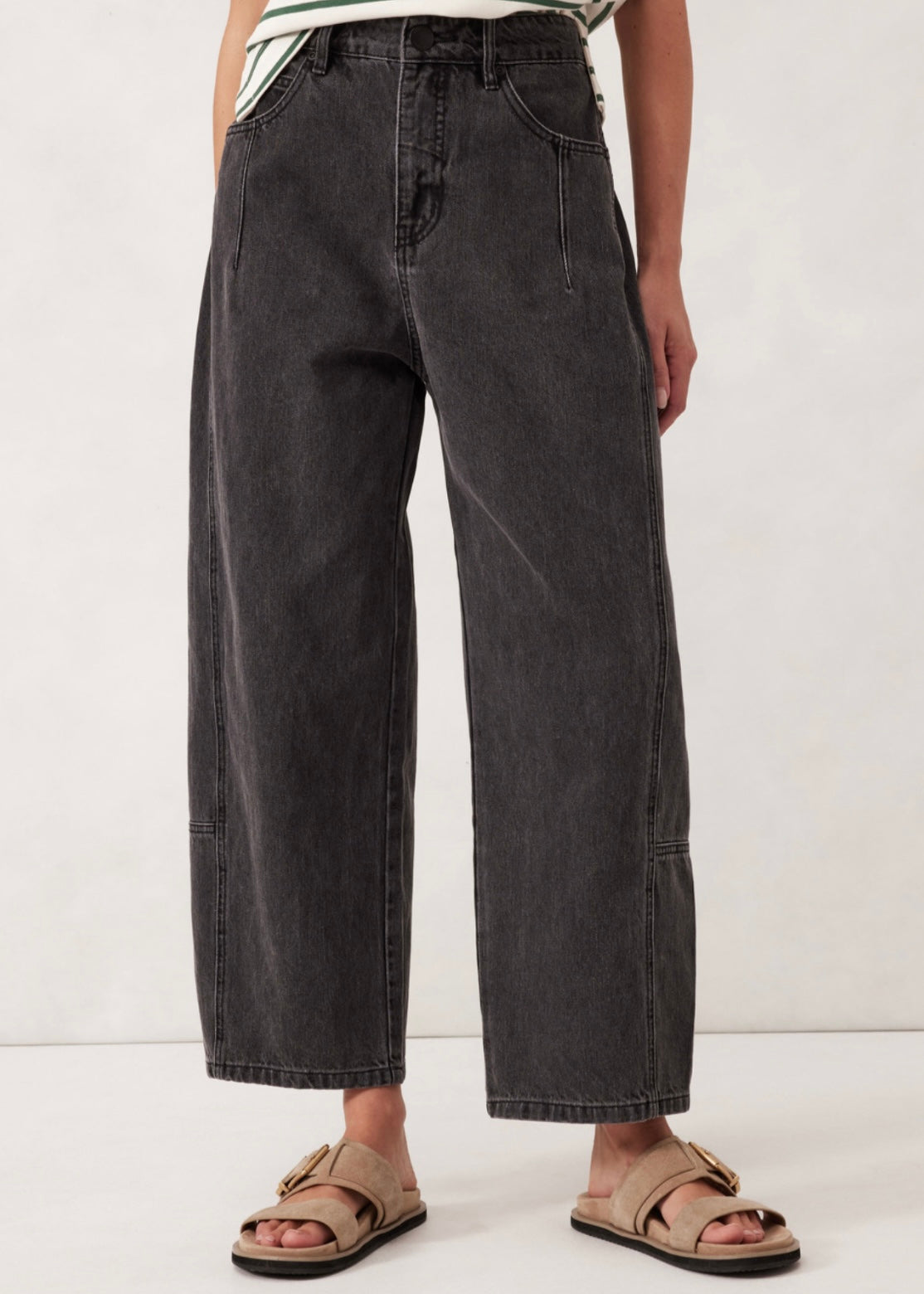 Darted Barrel Jean ~ Faded Black